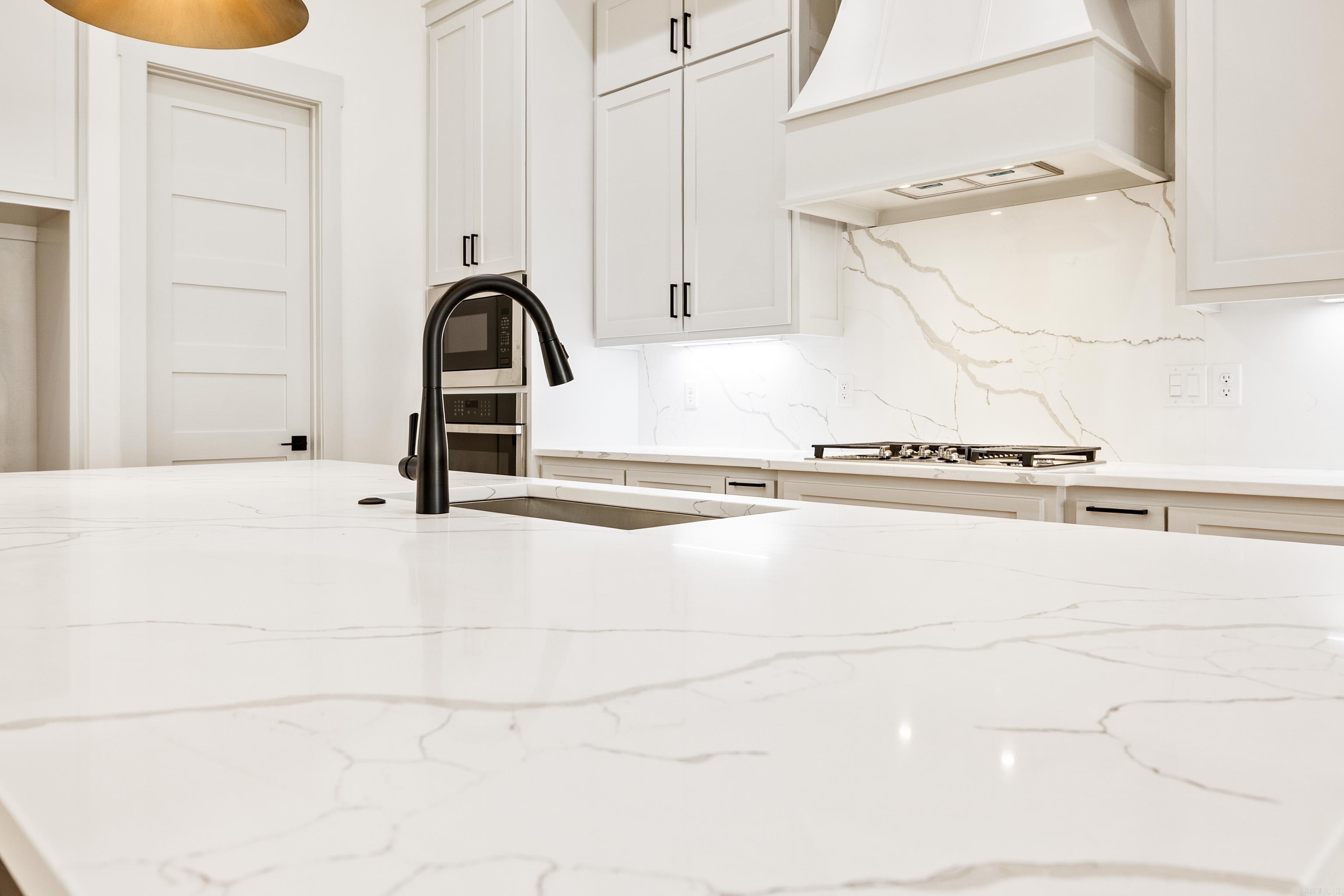 7130 Moonview  Alexander, AR