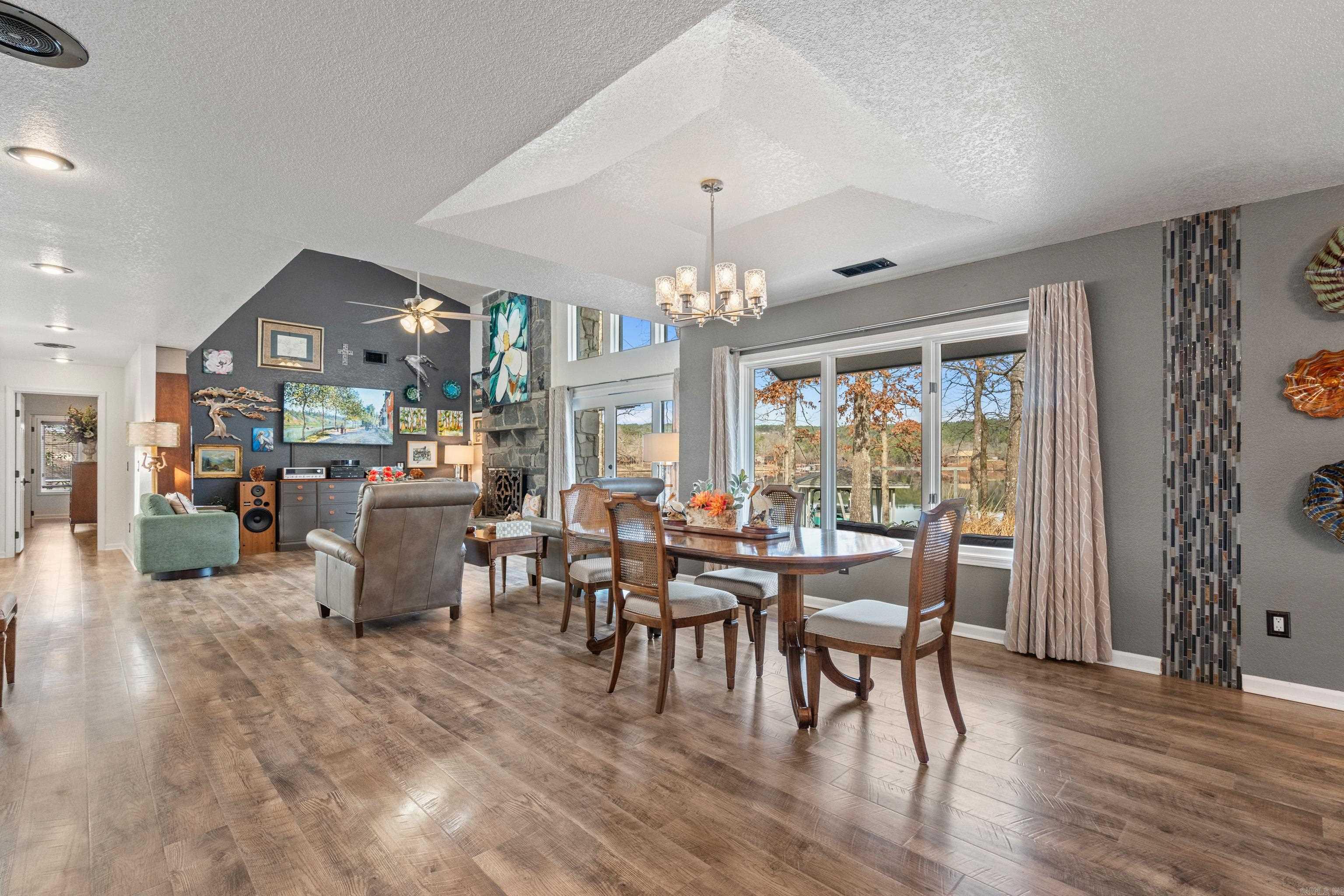 29 Romano  Hot Springs Village, AR