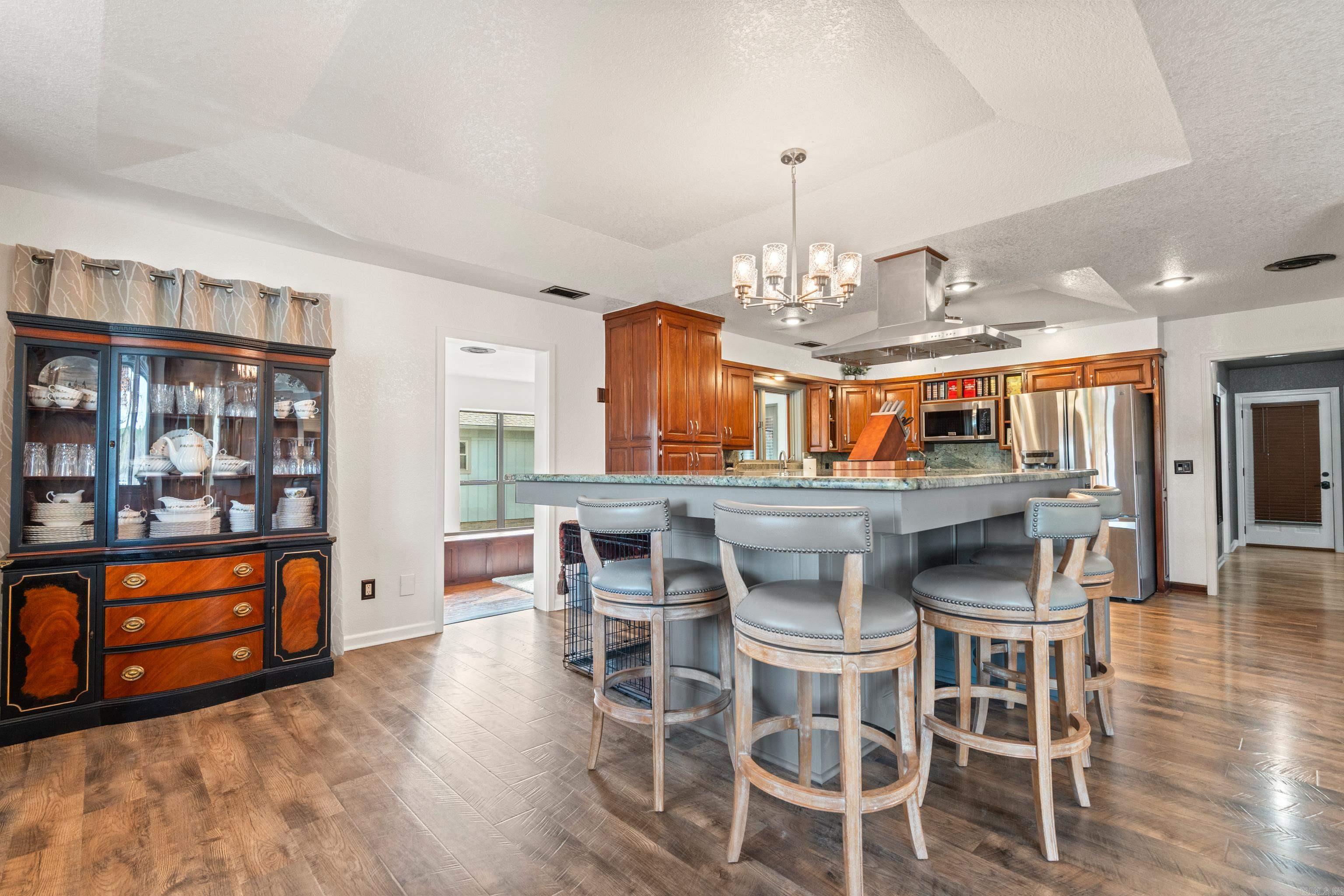 29 Romano  Hot Springs Village, AR