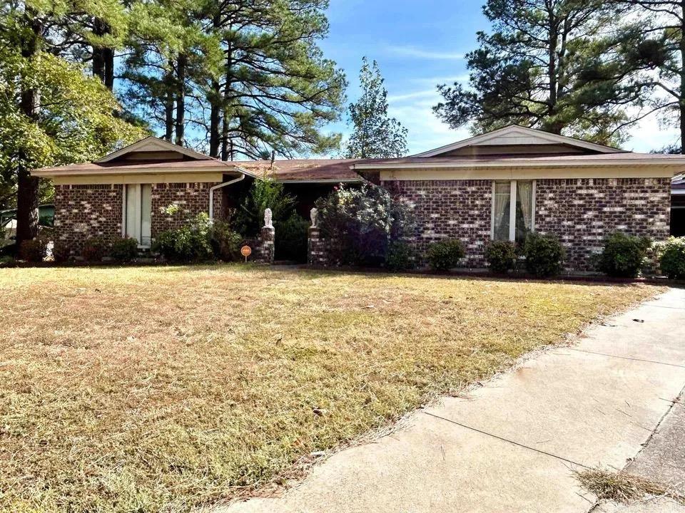 90 Lexington  White Hall, AR