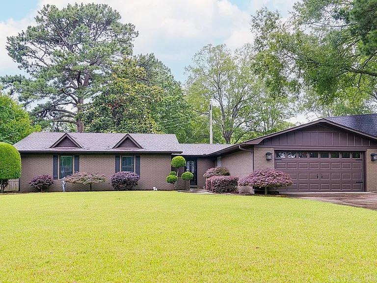 11 Red Oak Drive  Conway, AR