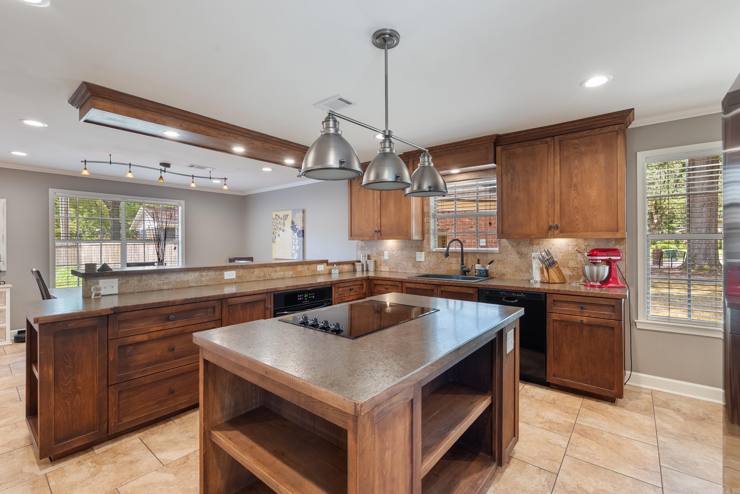 11 Red Oak Drive  Conway, AR