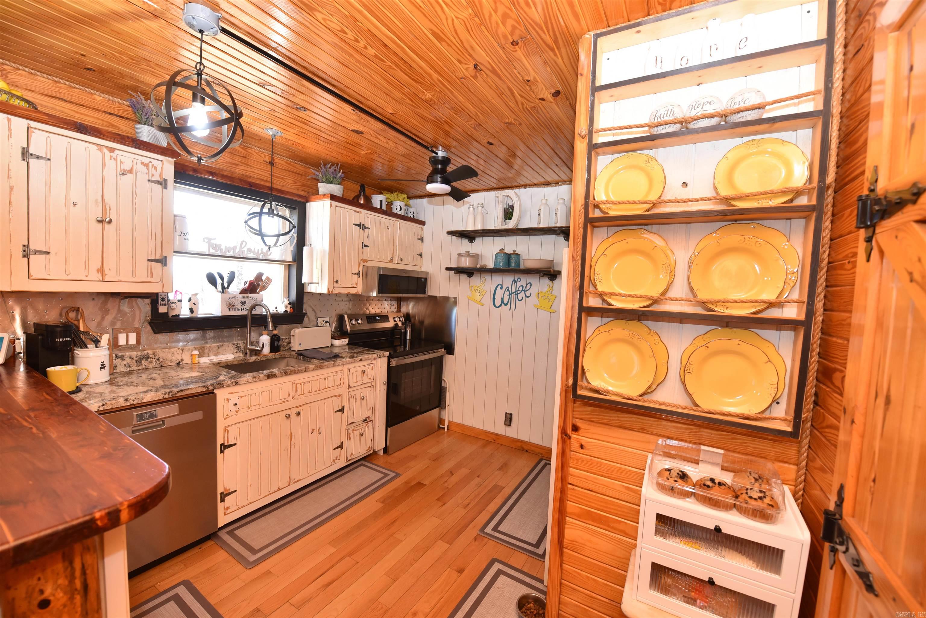 1095 Tarter Hill  Quitman, AR