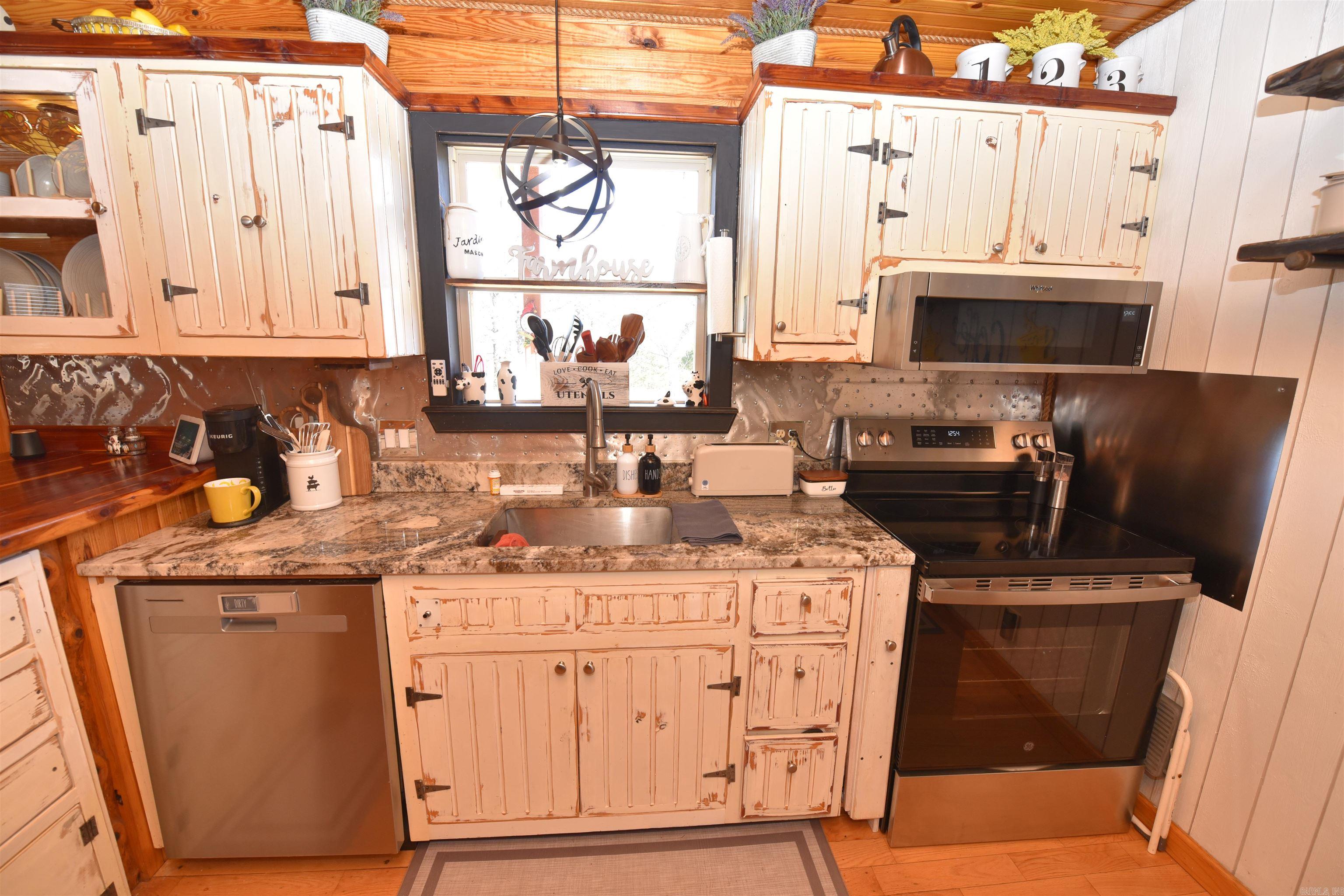 1095 Tarter Hill  Quitman, AR