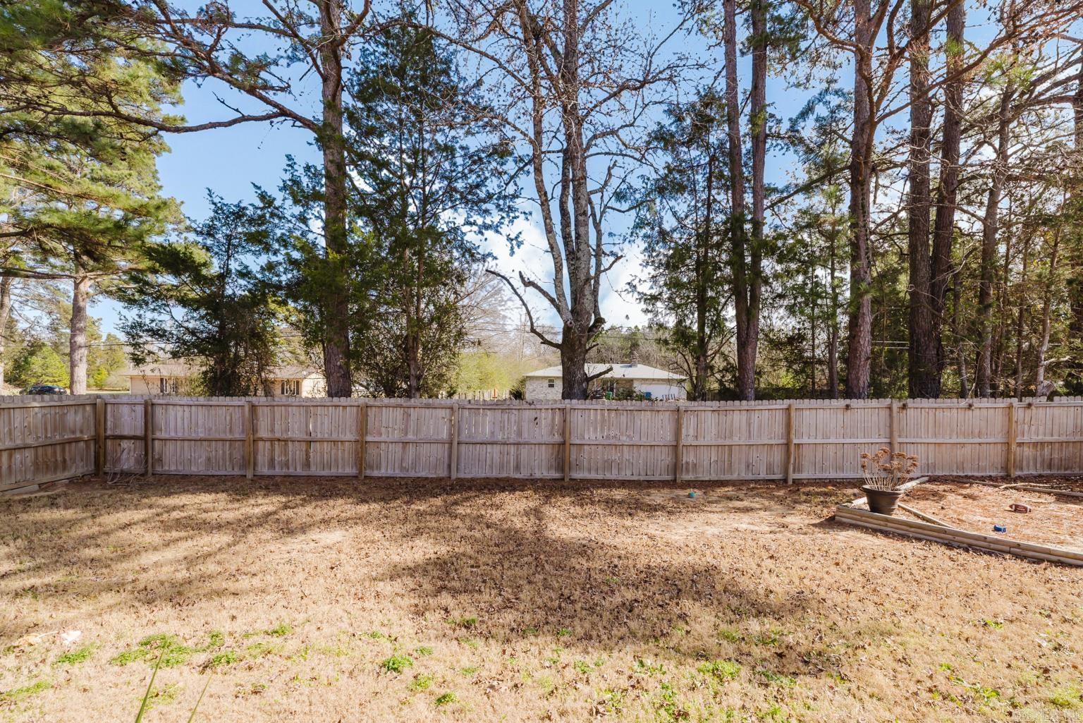 1100 Oak Glenn Loop  Bryant, AR