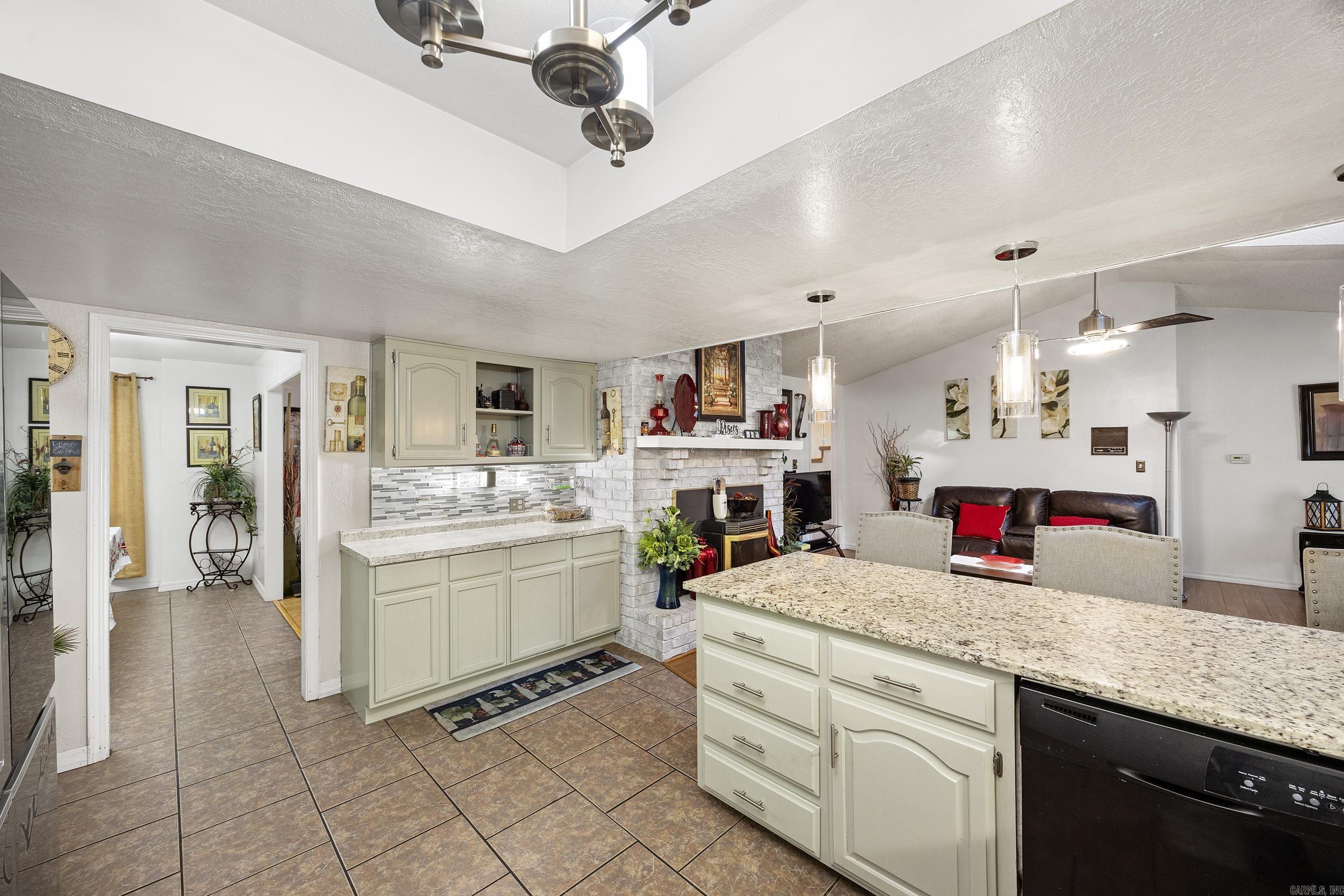 316 Craigwood  Russellville, AR