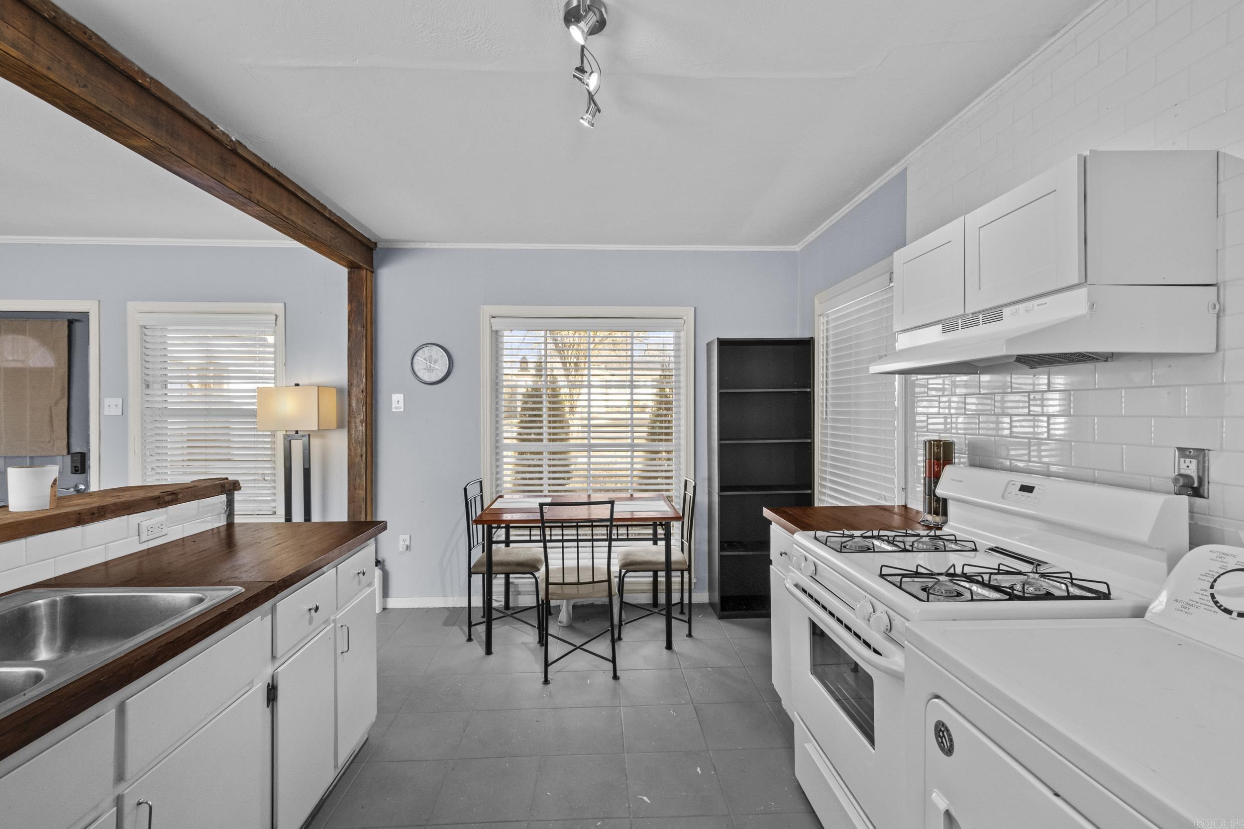 404 W M  North Little Rock, AR