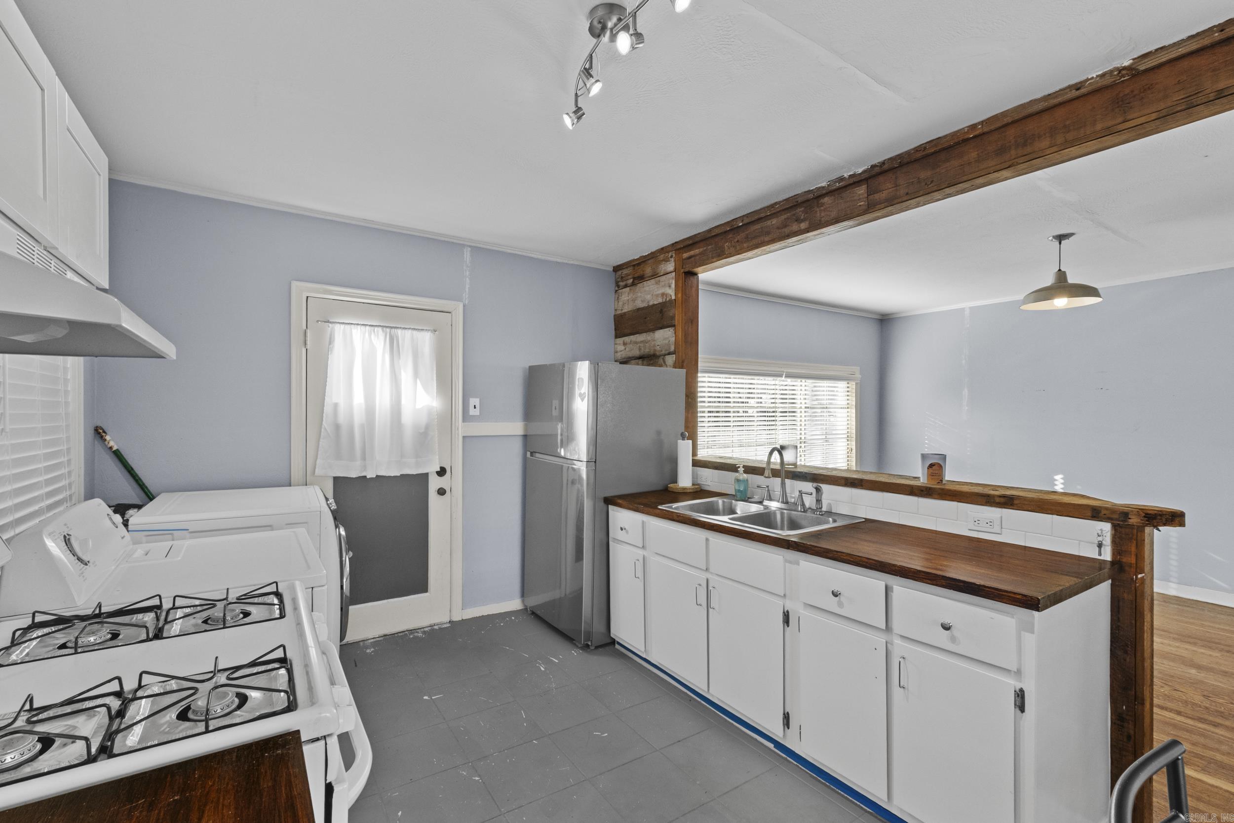 404 W M  North Little Rock, AR