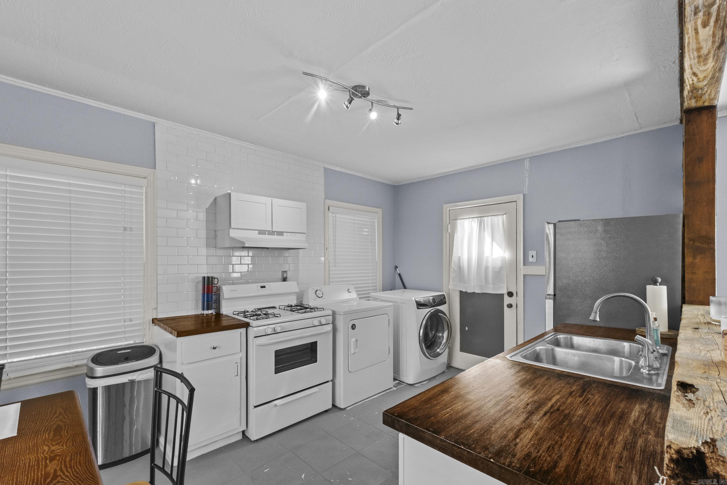 404 W M  North Little Rock, AR