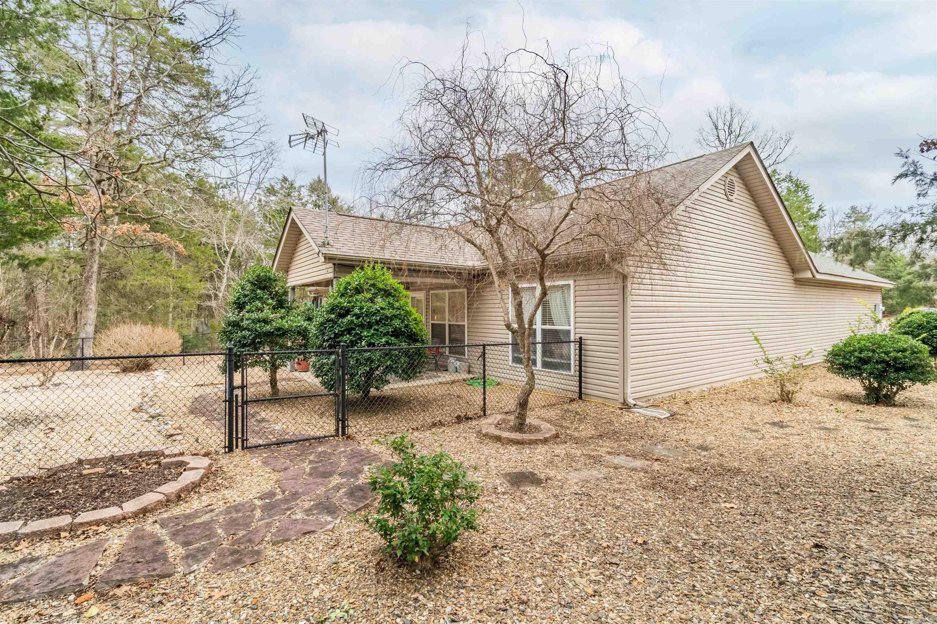 3 Riqueza Lane  Hot Springs Village, AR