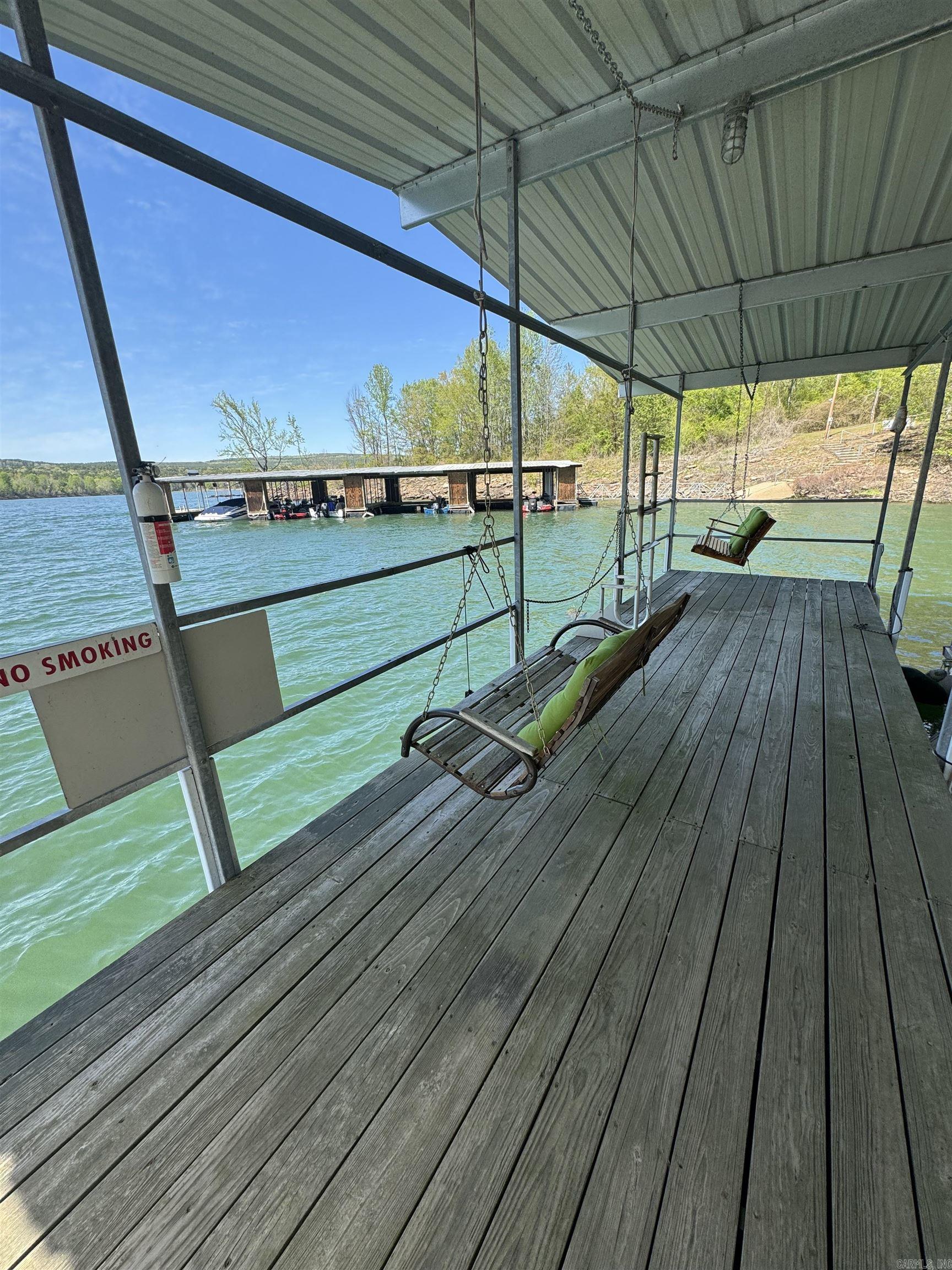 85 Lakeshore  Greers Ferry, AR