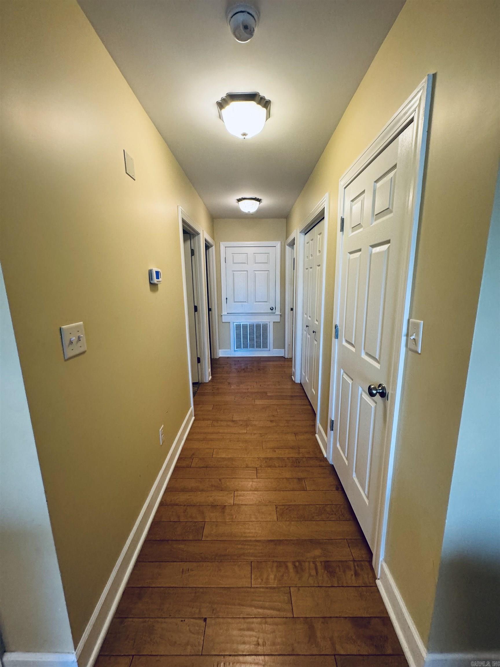 85 Lakeshore  Greers Ferry, AR