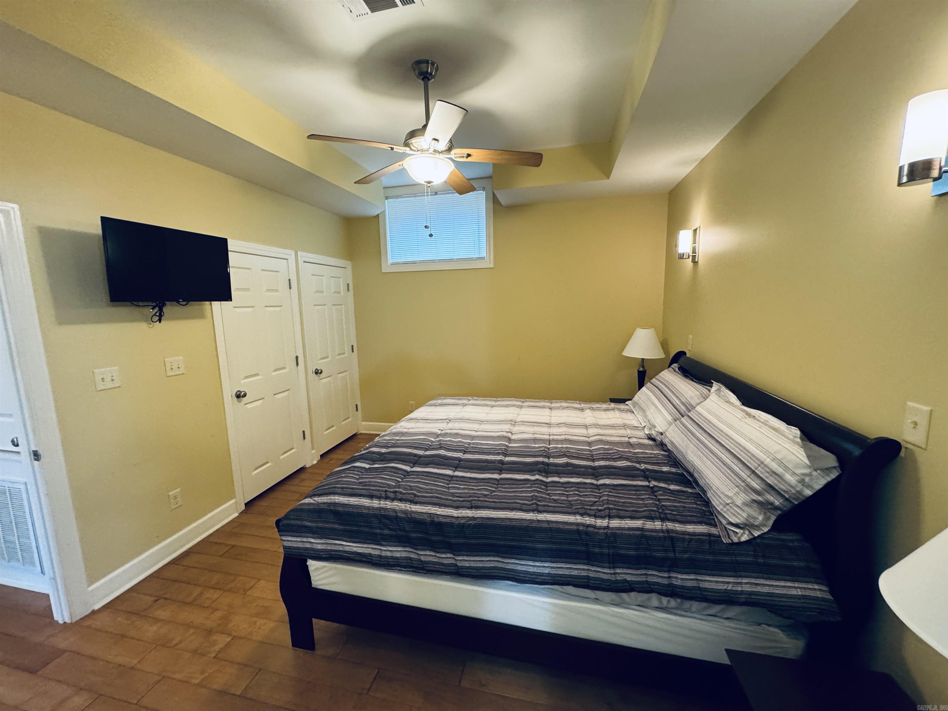 85 Lakeshore  Greers Ferry, AR