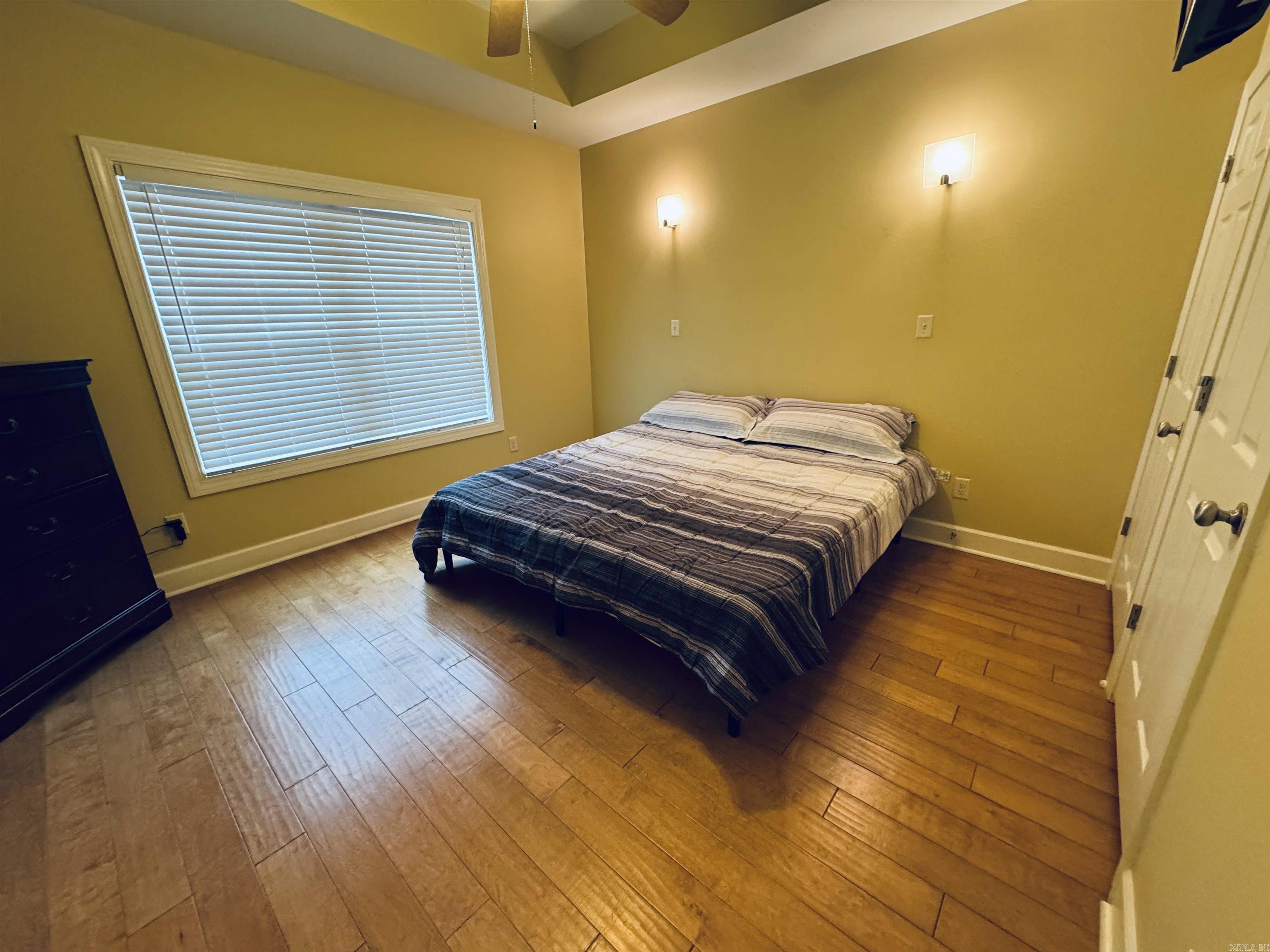 85 Lakeshore  Greers Ferry, AR