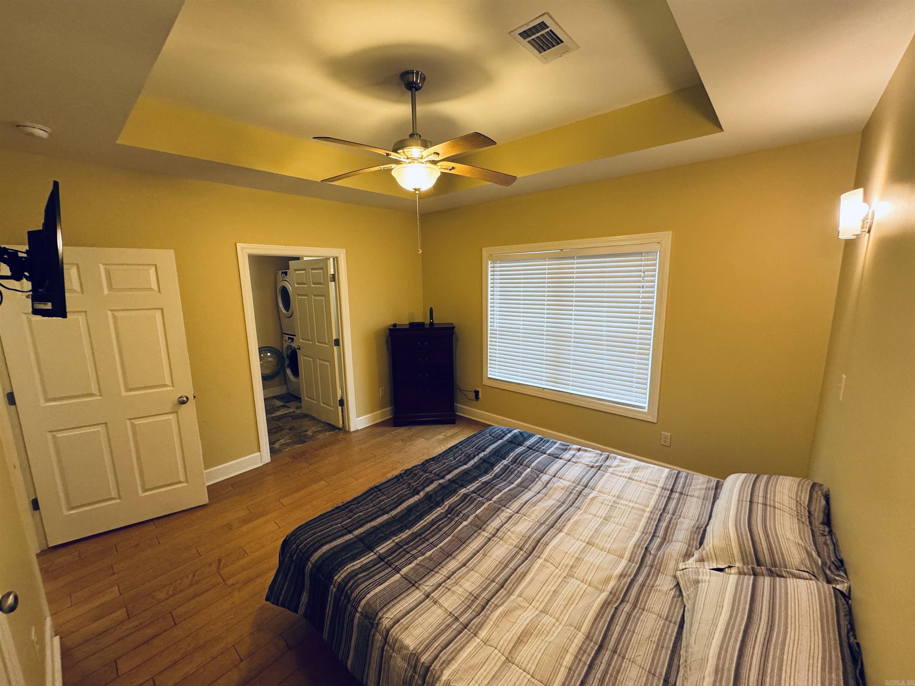 85 Lakeshore  Greers Ferry, AR