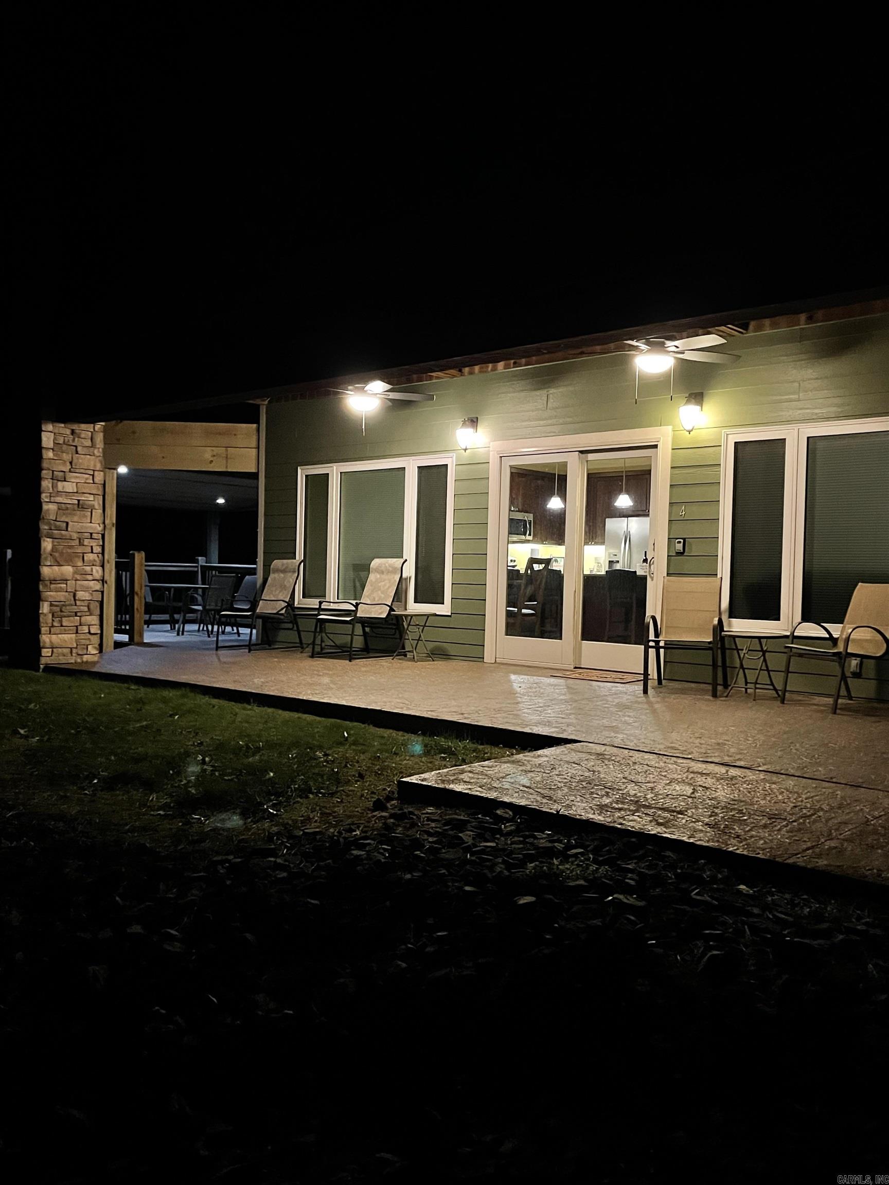 85 Lakeshore  Greers Ferry, AR