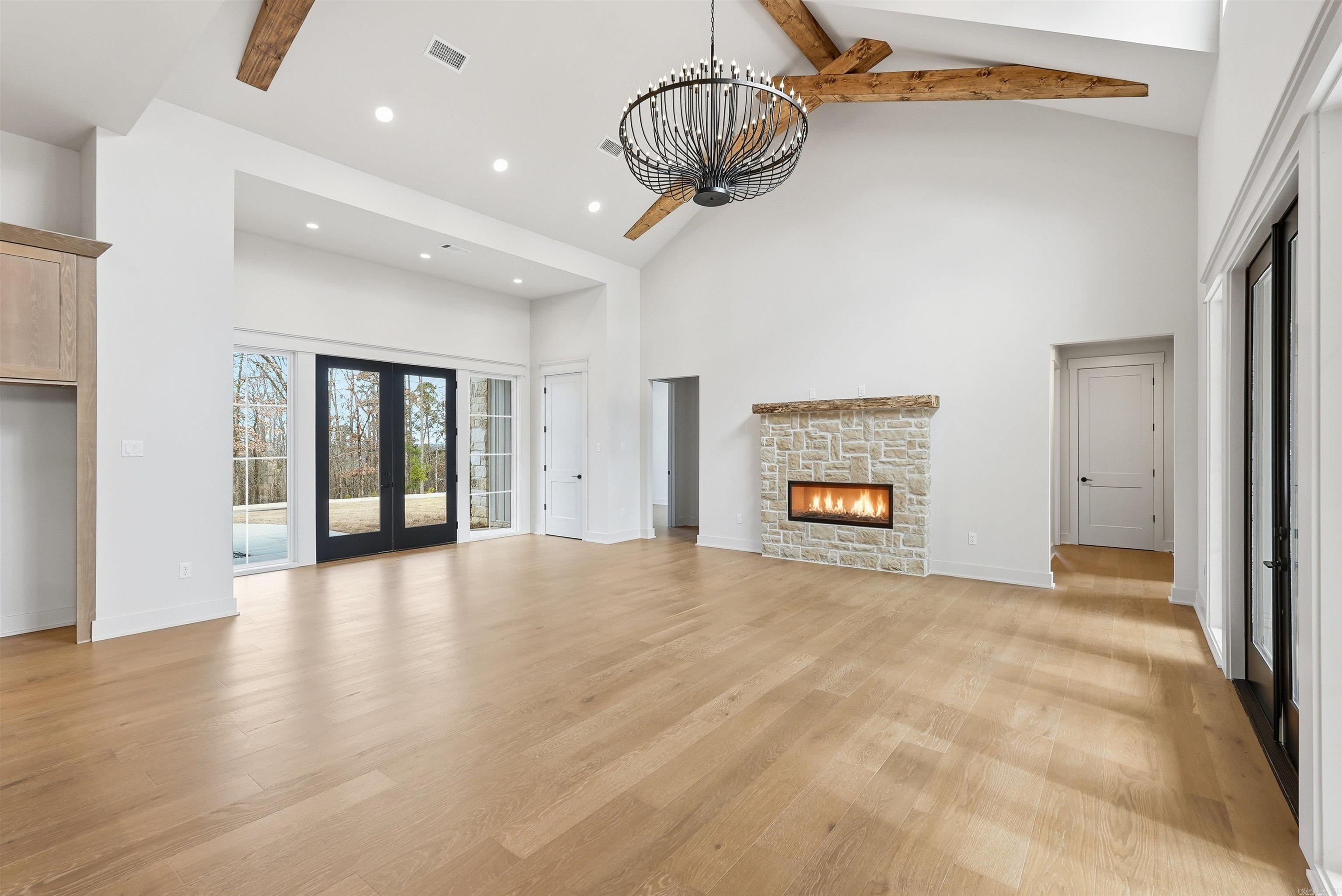 21 Southridge  Mount Ida, AR