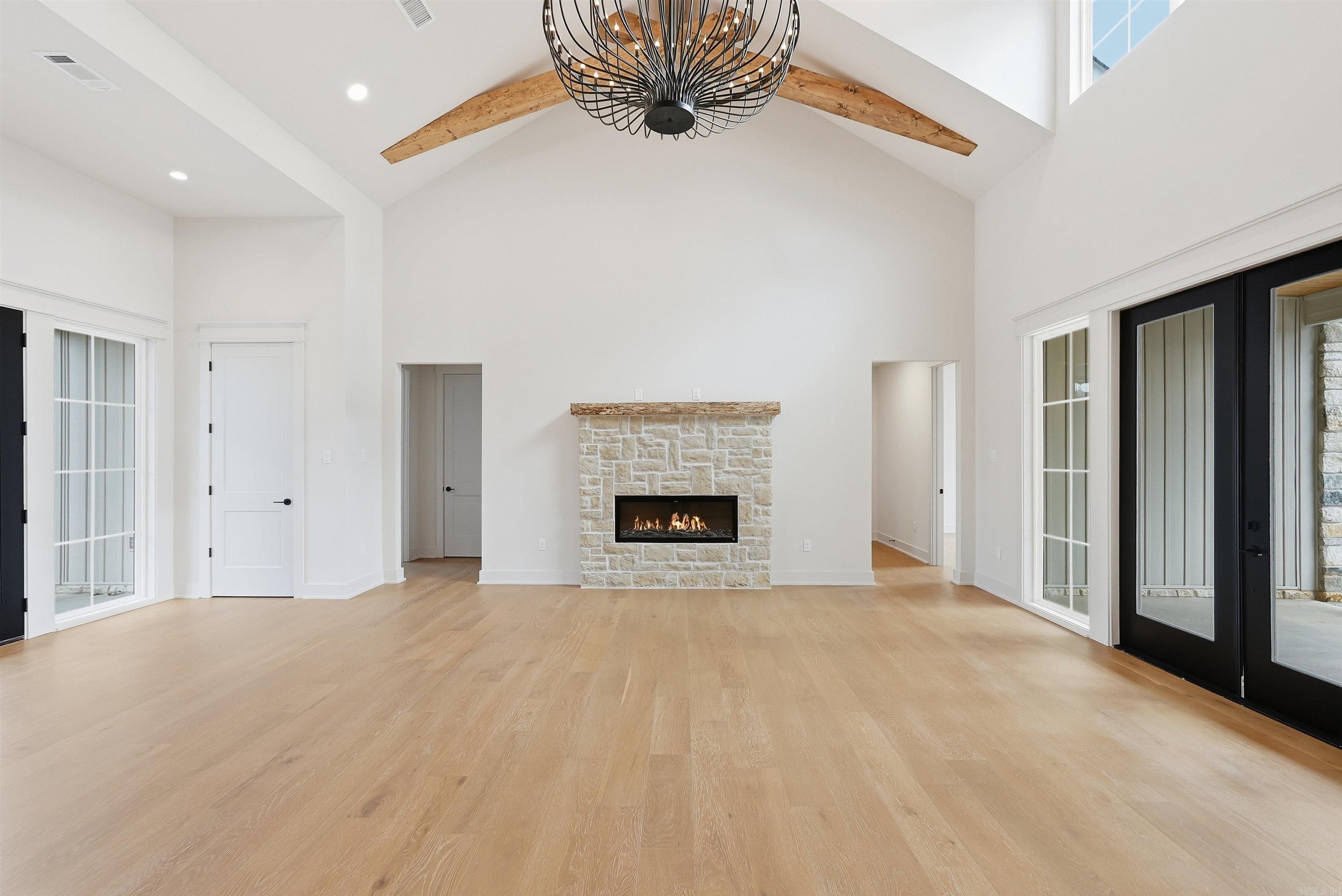 21 Southridge  Mount Ida, AR