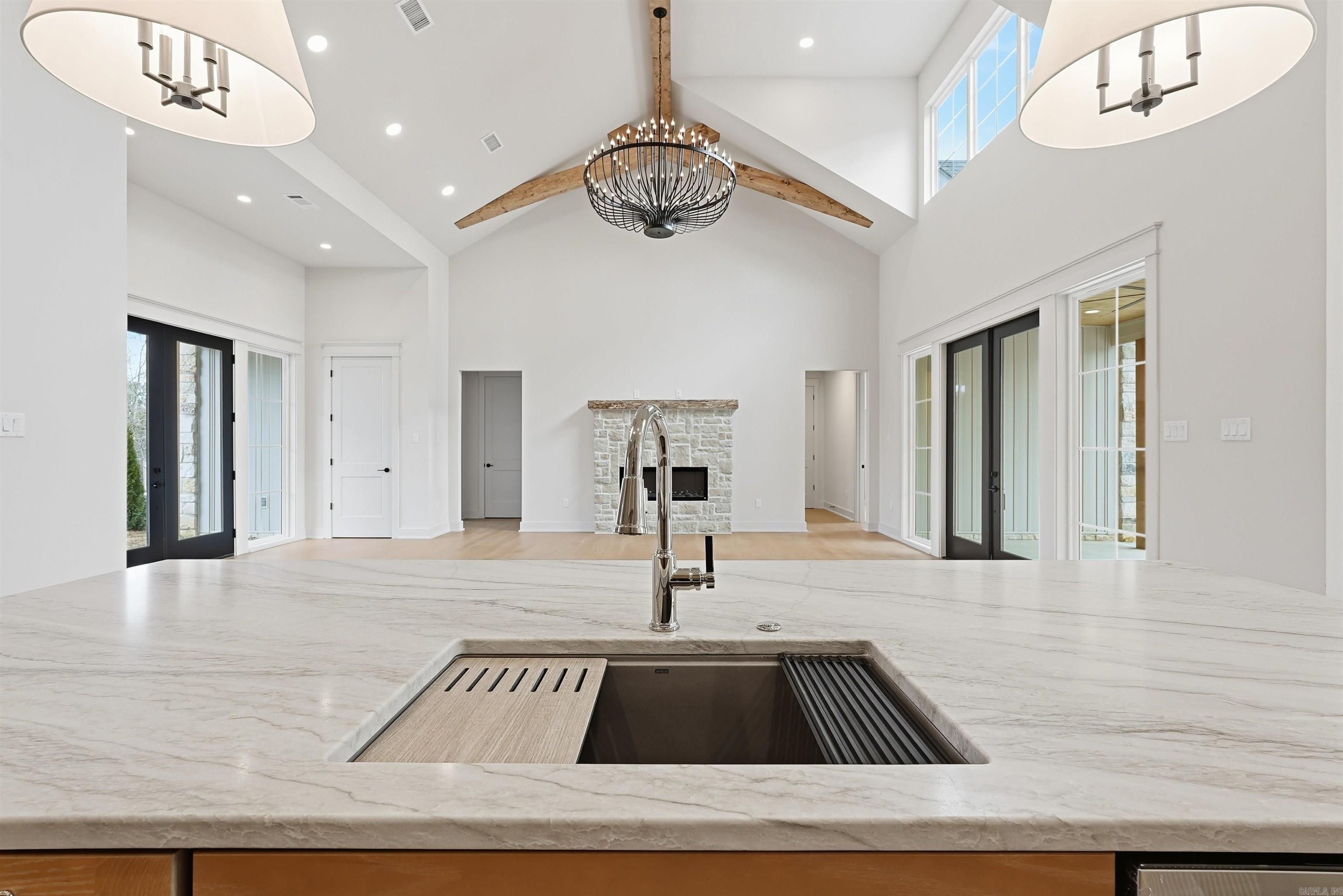 21 Southridge  Mount Ida, AR