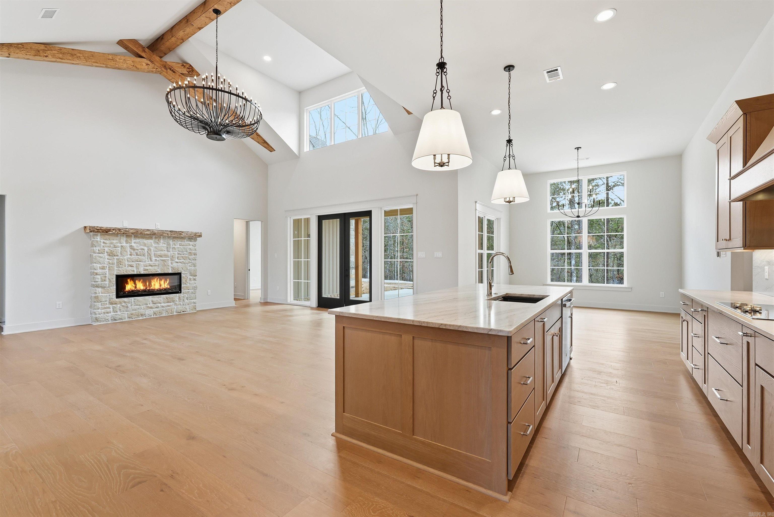 21 Southridge  Mount Ida, AR