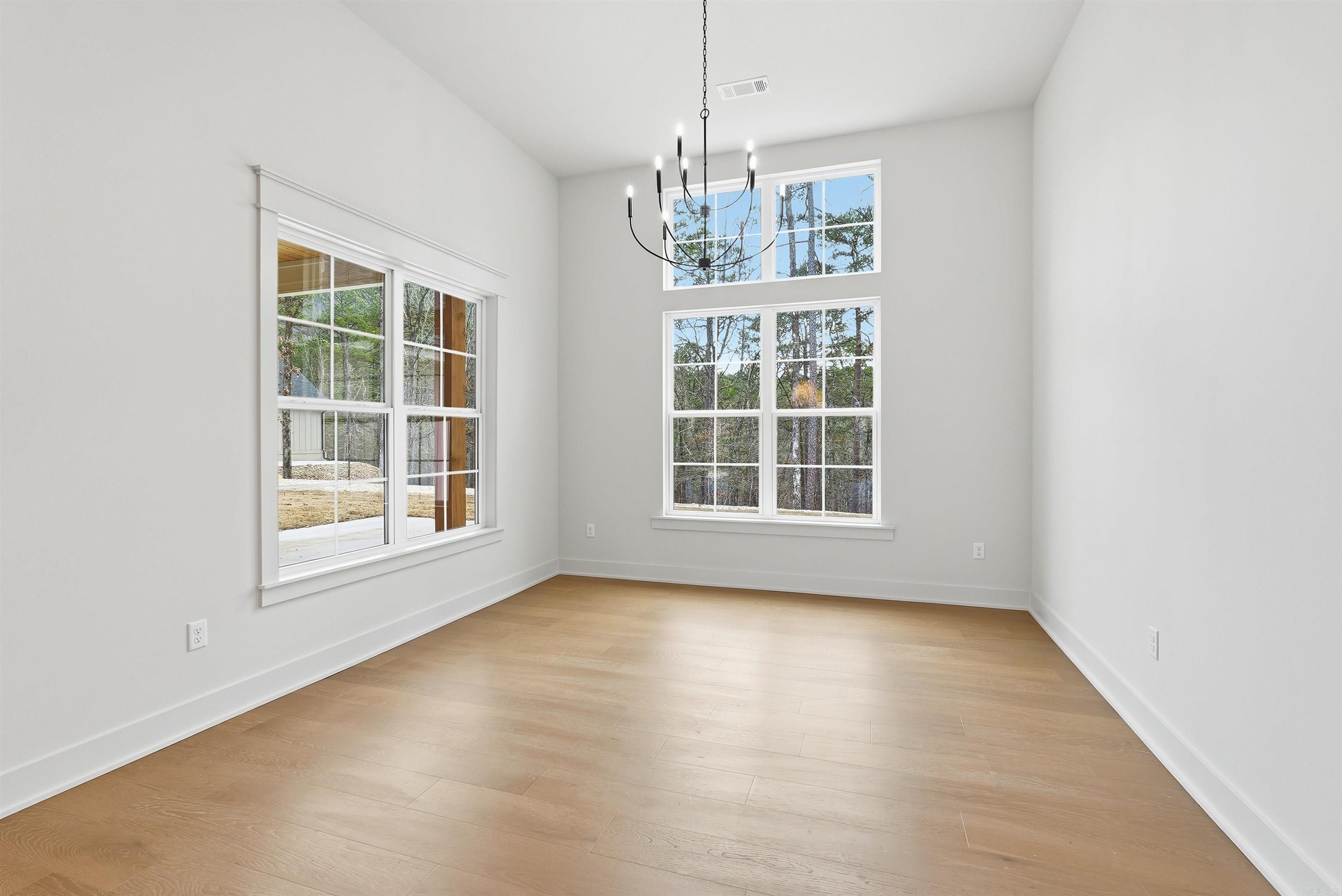 21 Southridge  Mount Ida, AR