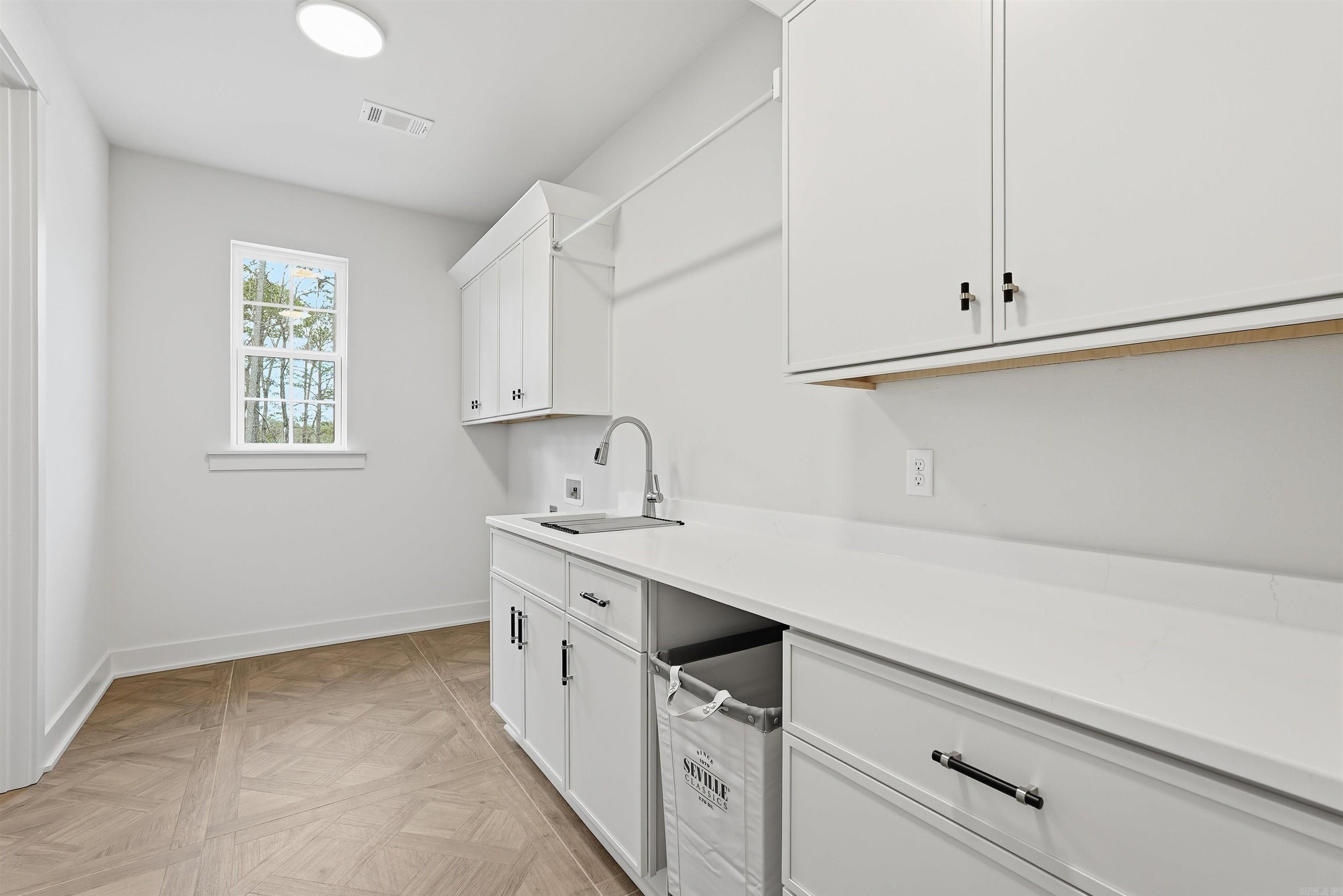 21 Southridge  Mount Ida, AR