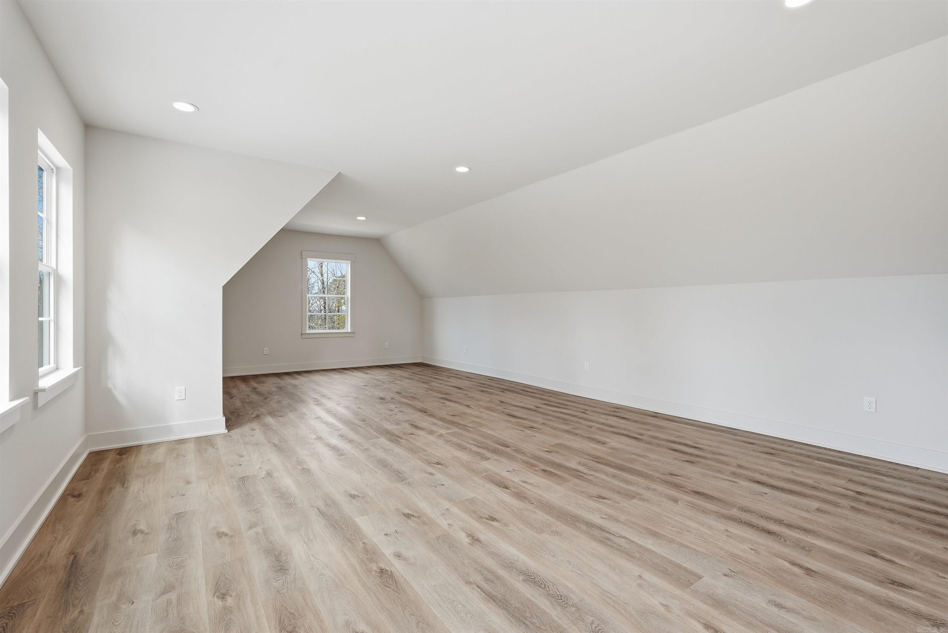 21 Southridge  Mount Ida, AR