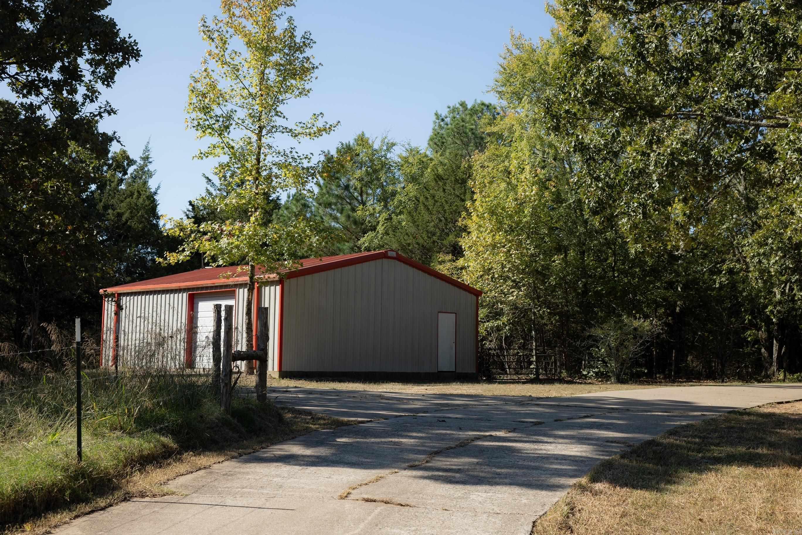 000 White Oak  Enola, AR