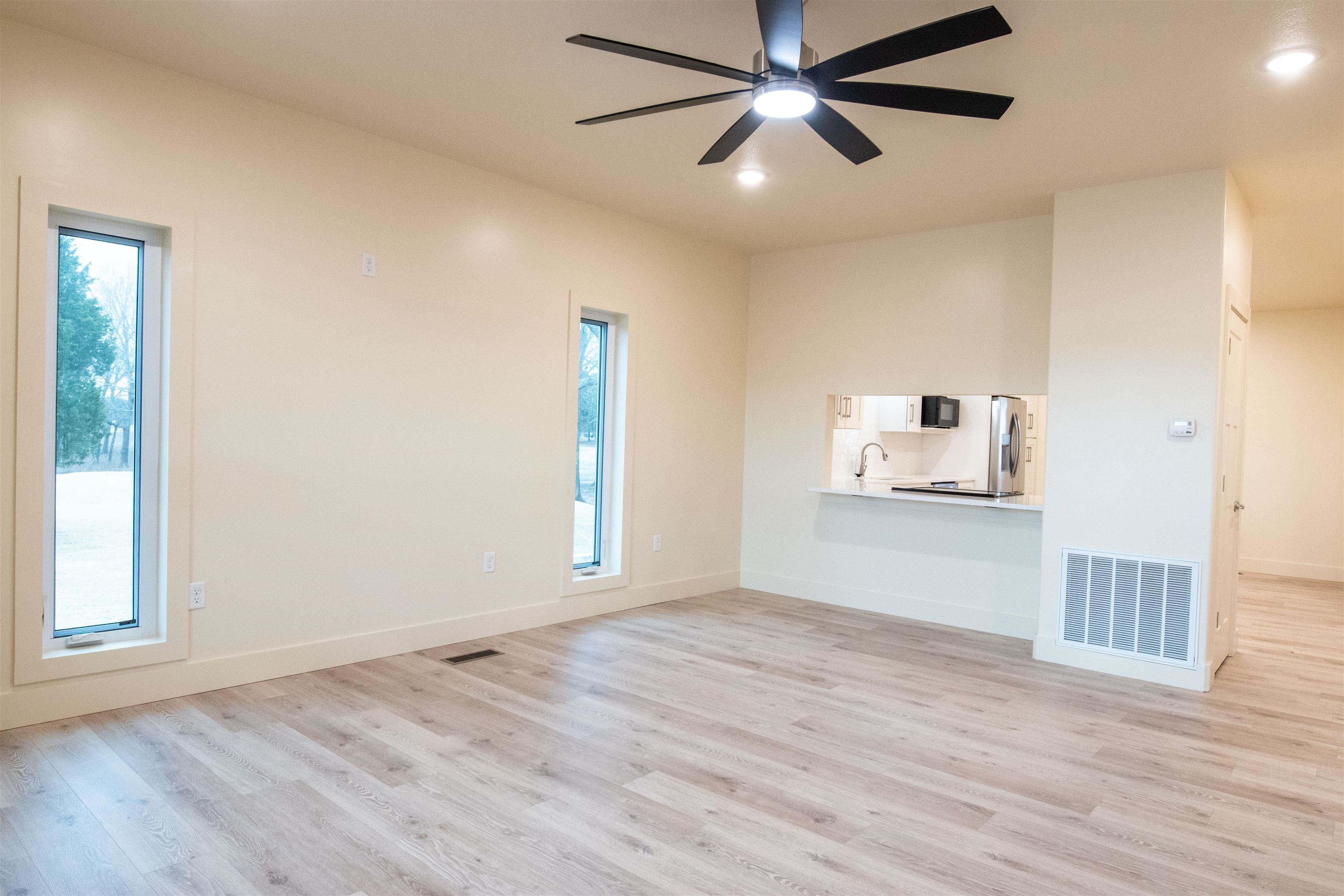 400 Firethorn Augusta Building Unit1 Melbourne, AR