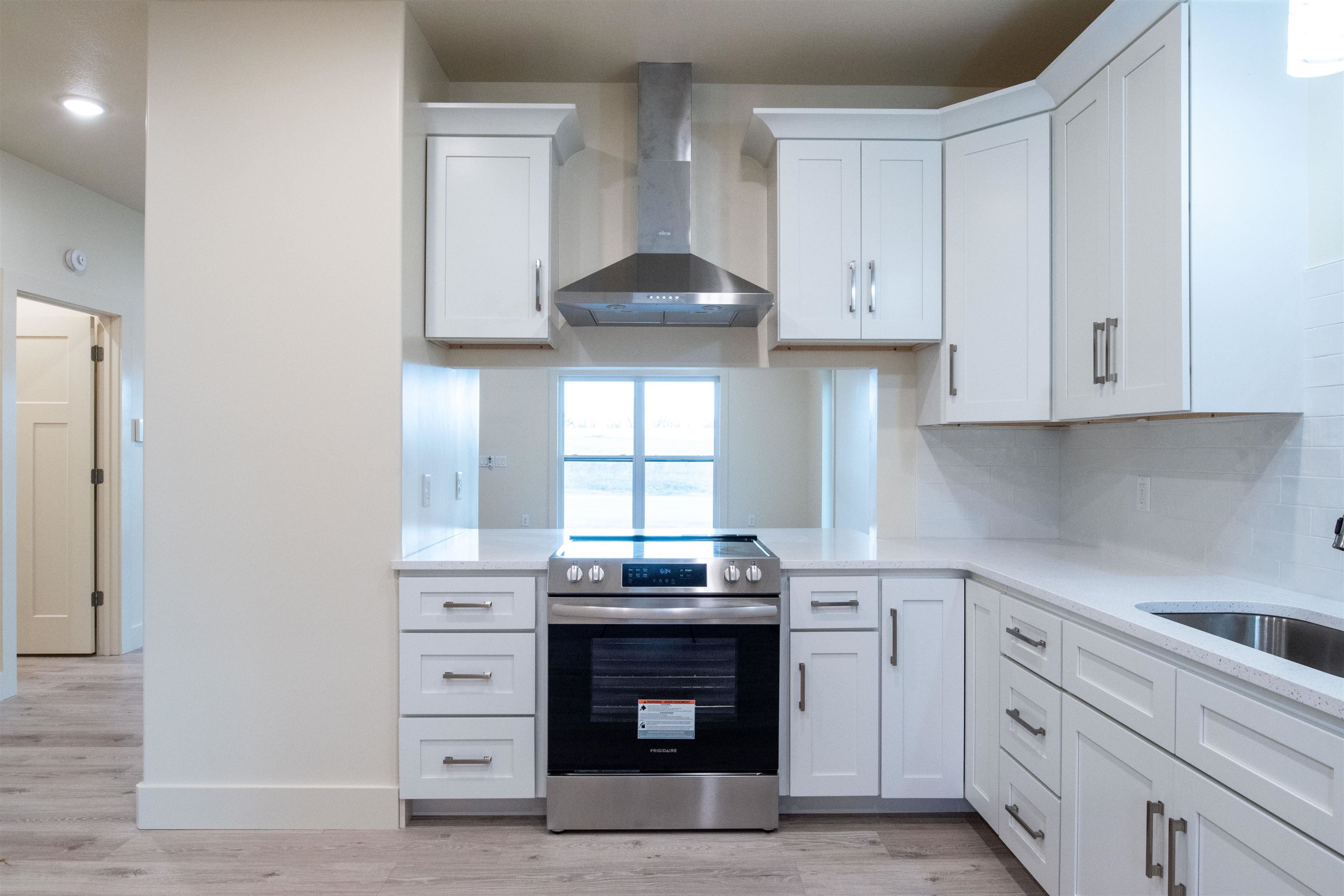 400 Firethorn Augusta Building Unit1 Melbourne, AR