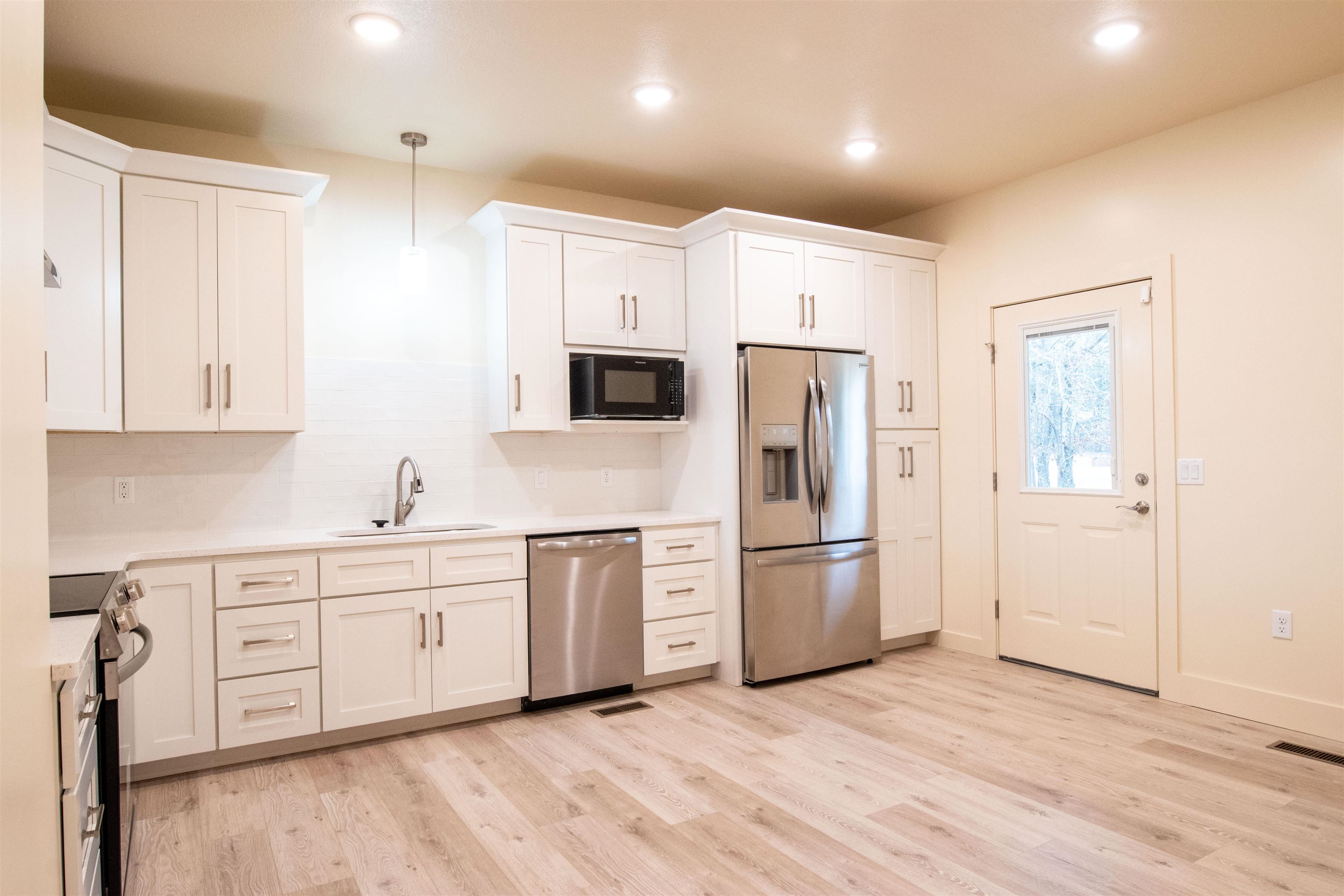 400 Firethorn Augusta Building Unit1 Melbourne, AR