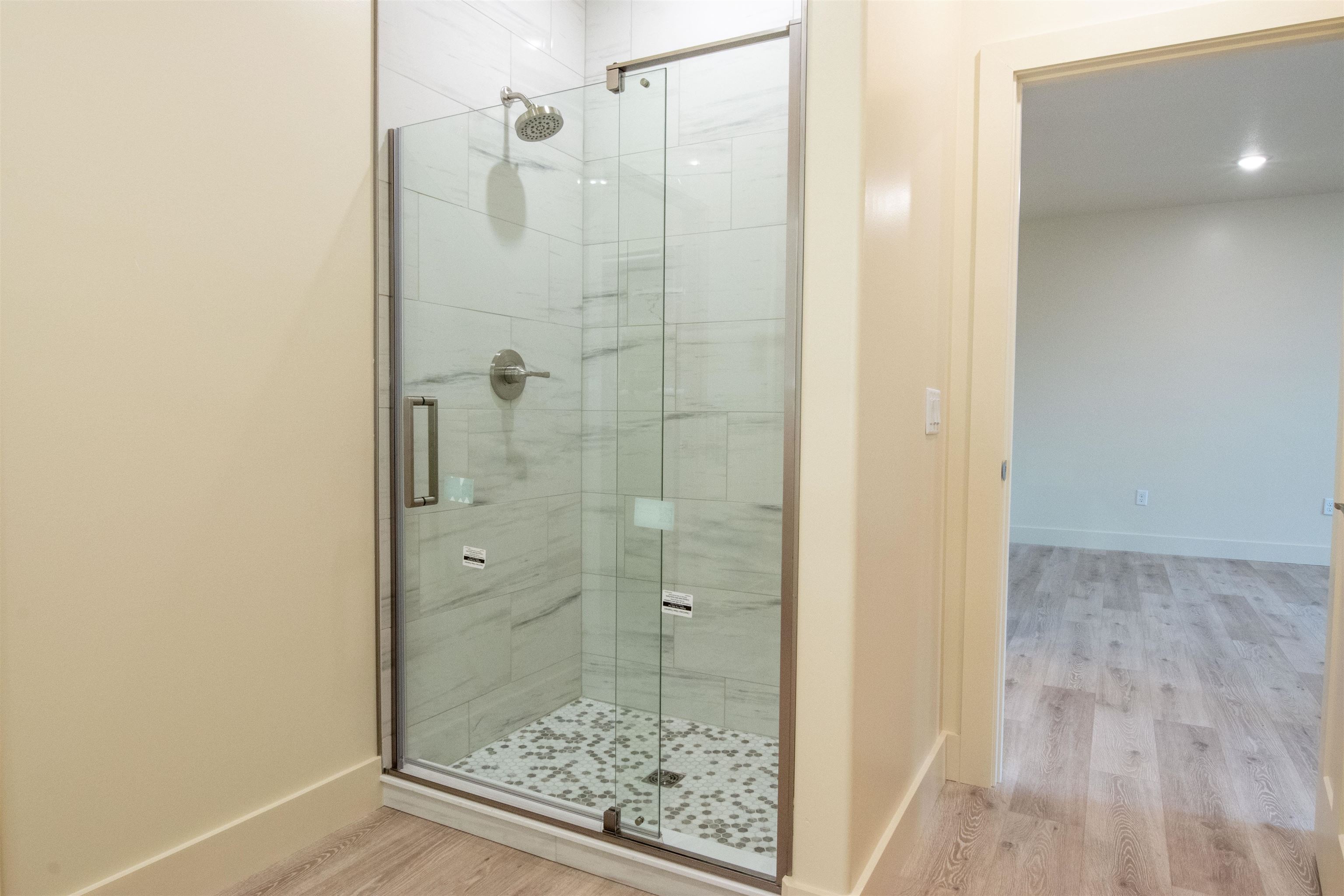 400 Firethorn Augusta Building Unit 2 Melbourne, AR