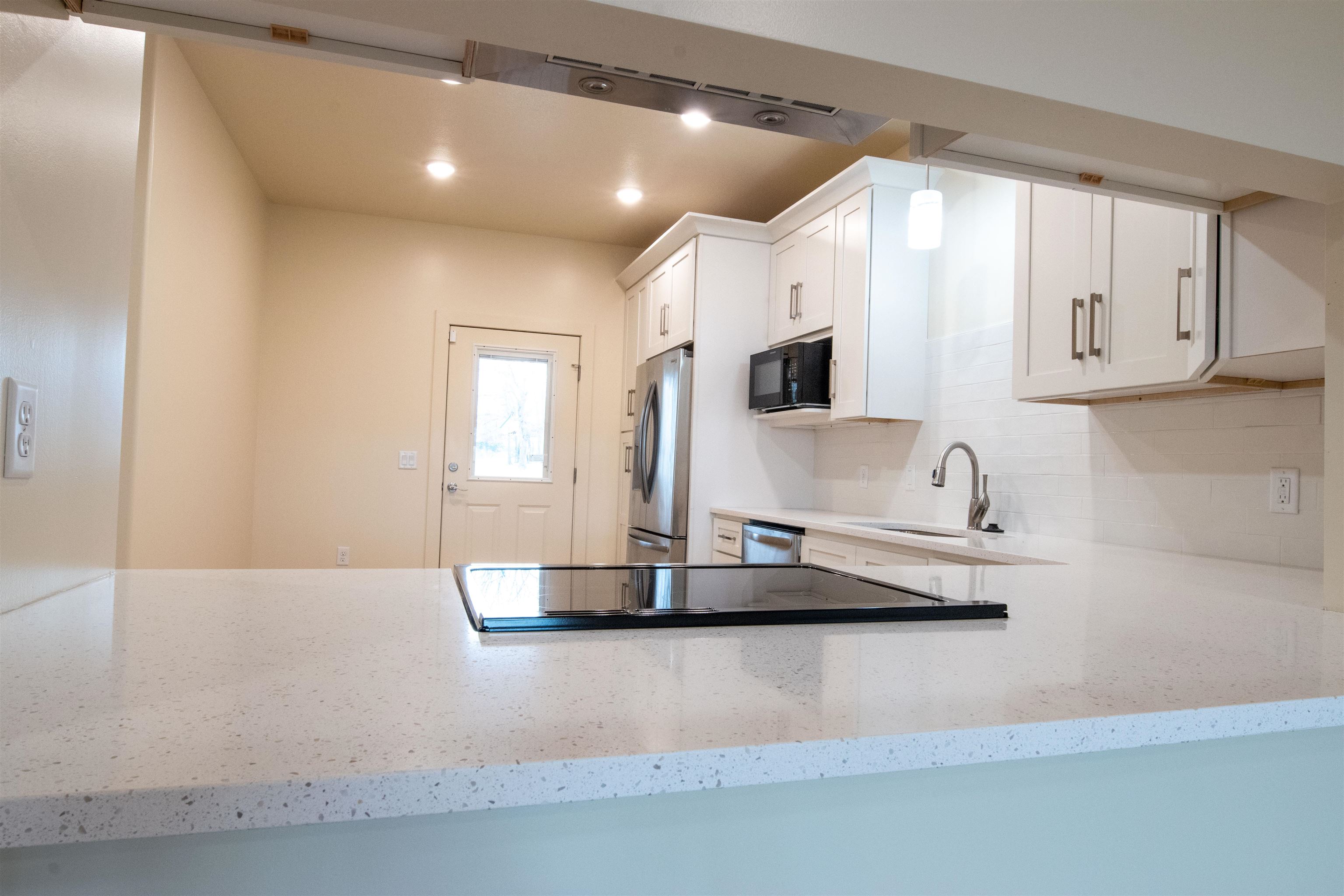 400 Firethorn Augusta Building Unit 2 Melbourne, AR