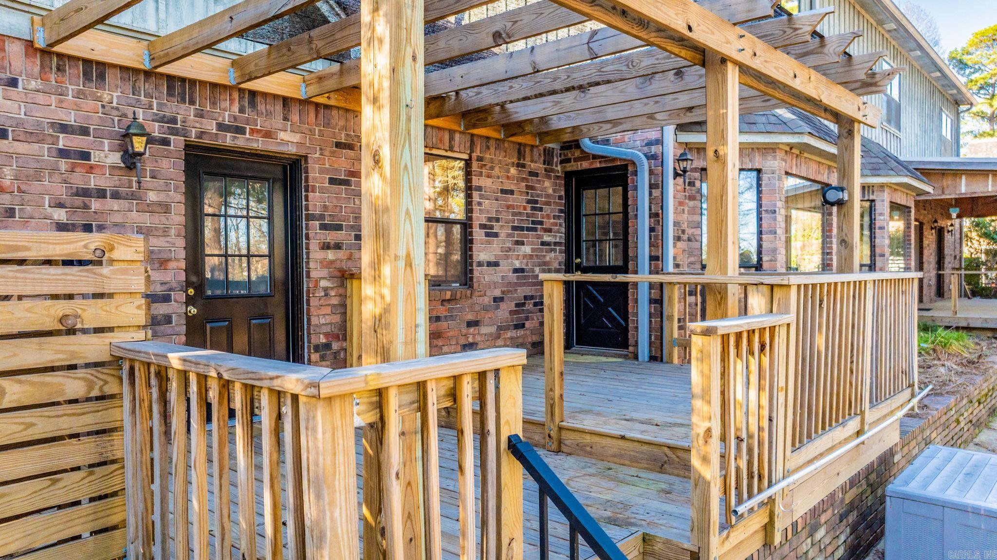 33 Club Manor Road  Maumelle, AR