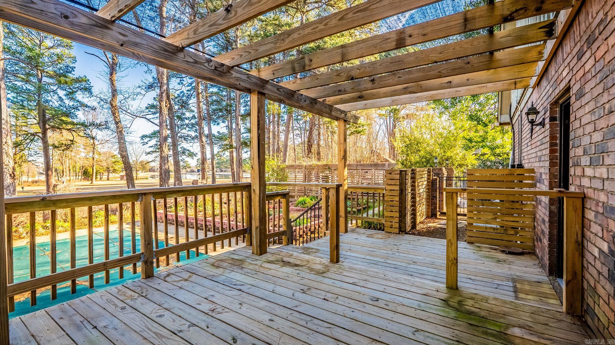 33 Club Manor Road  Maumelle, AR