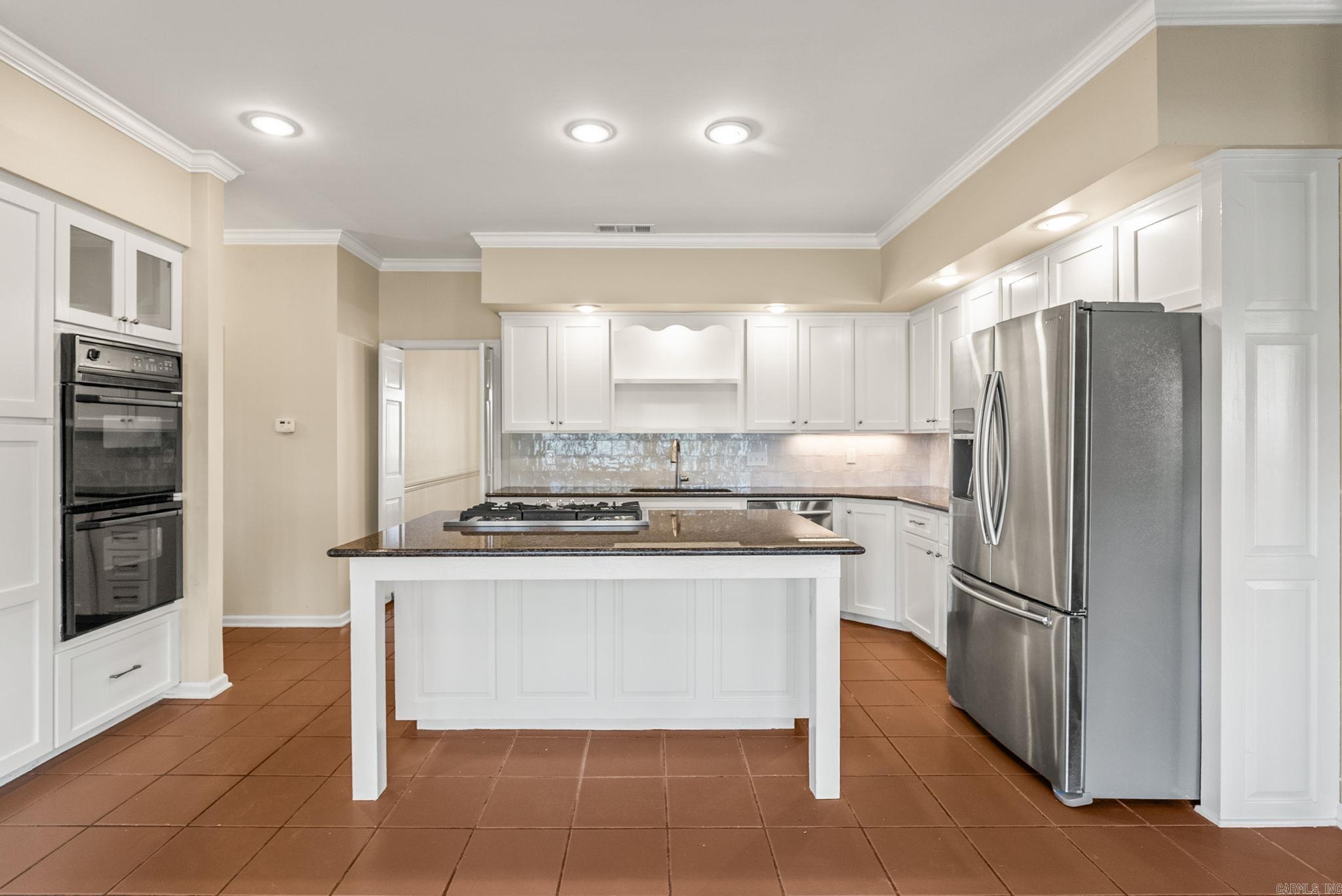 33 Club Manor Road  Maumelle, AR