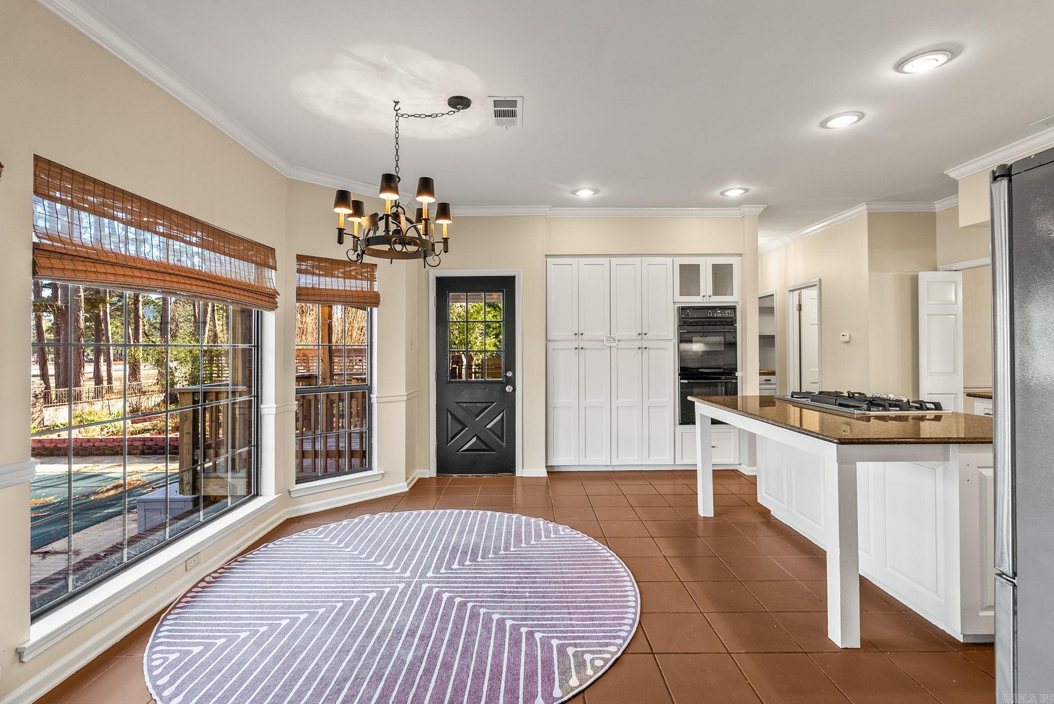 33 Club Manor Road  Maumelle, AR