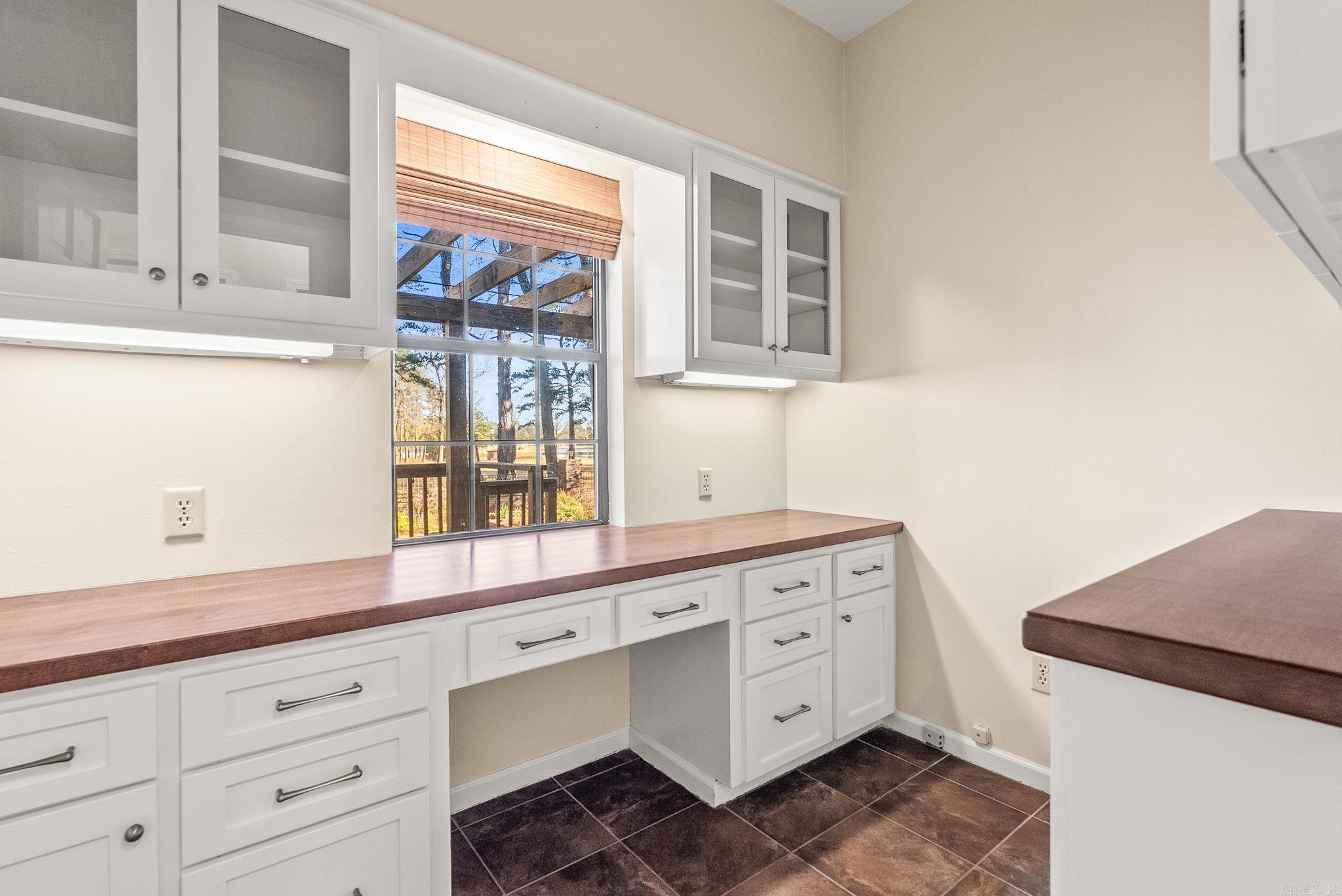 33 Club Manor Road  Maumelle, AR