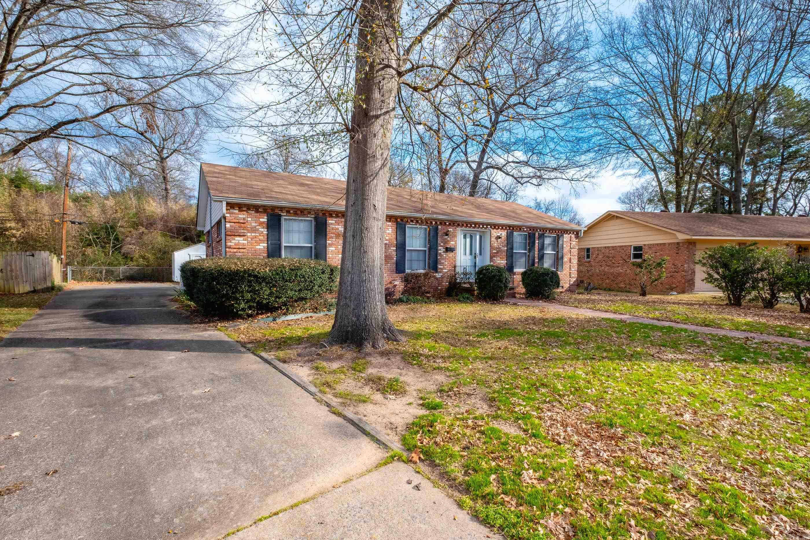 55 Warwick  Little Rock, AR