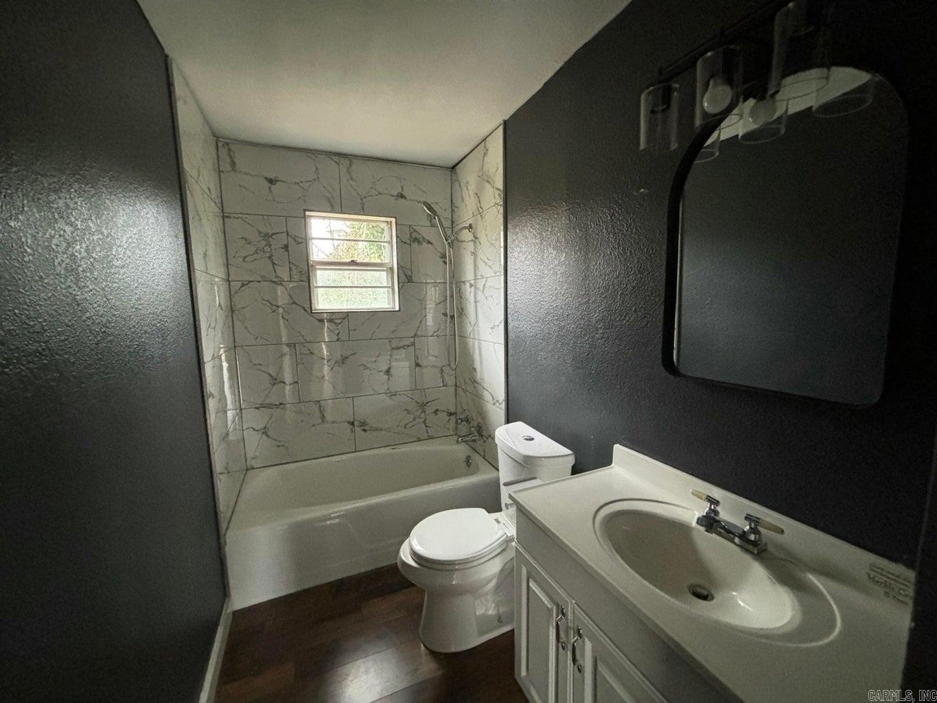 685 S 9th  Batesville, AR