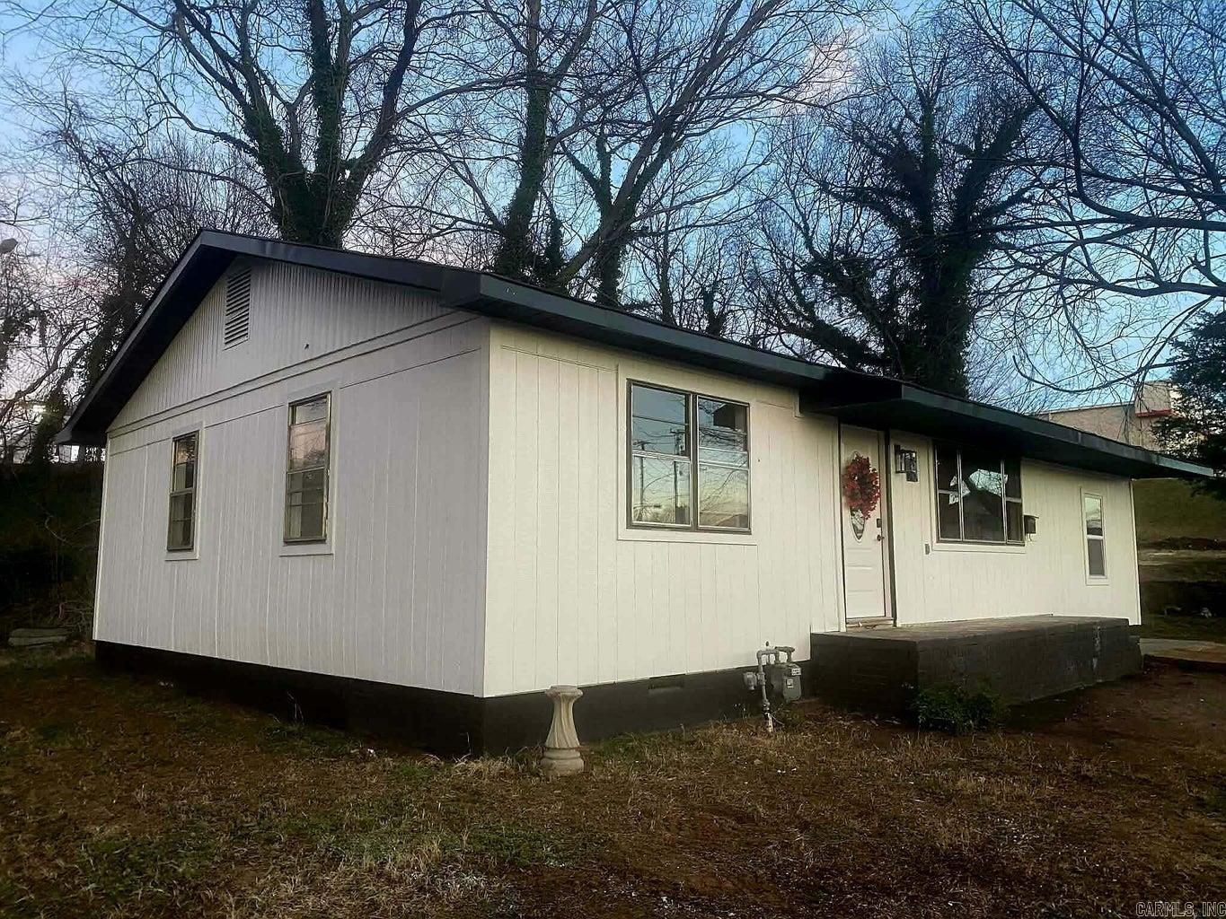 685 S 9th  Batesville, AR