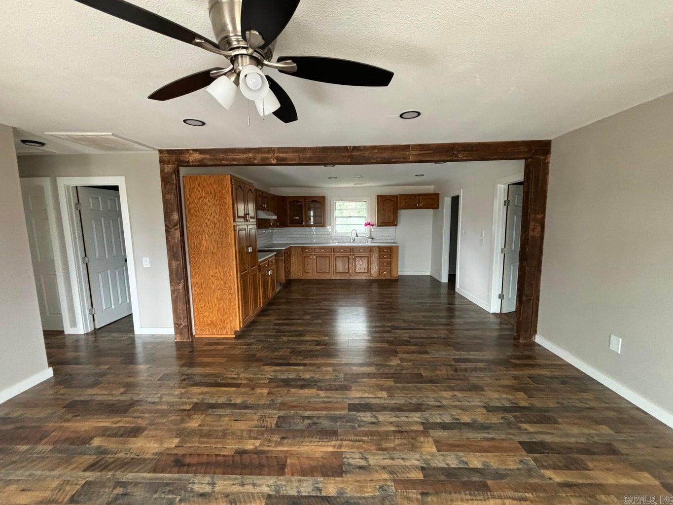 685 S 9th  Batesville, AR