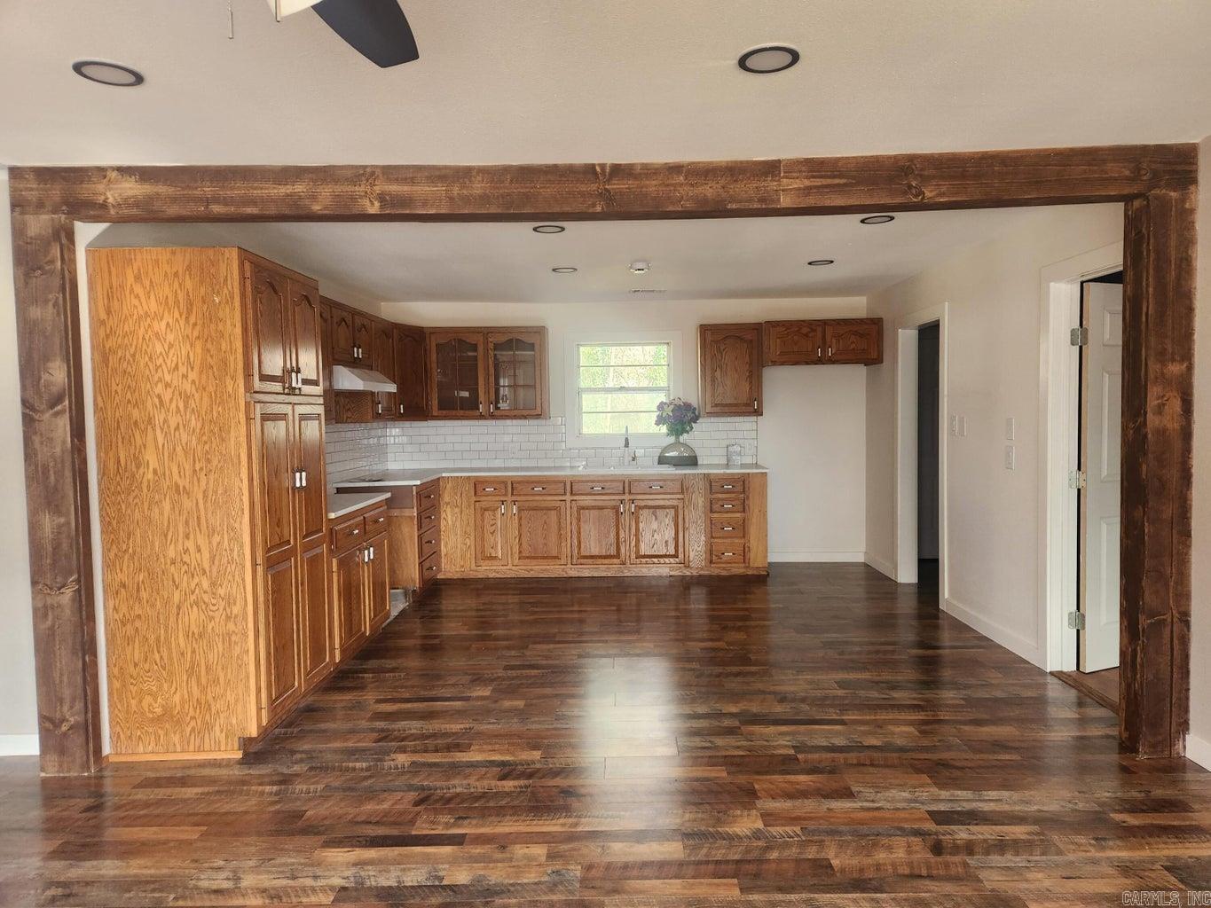 685 S 9th  Batesville, AR