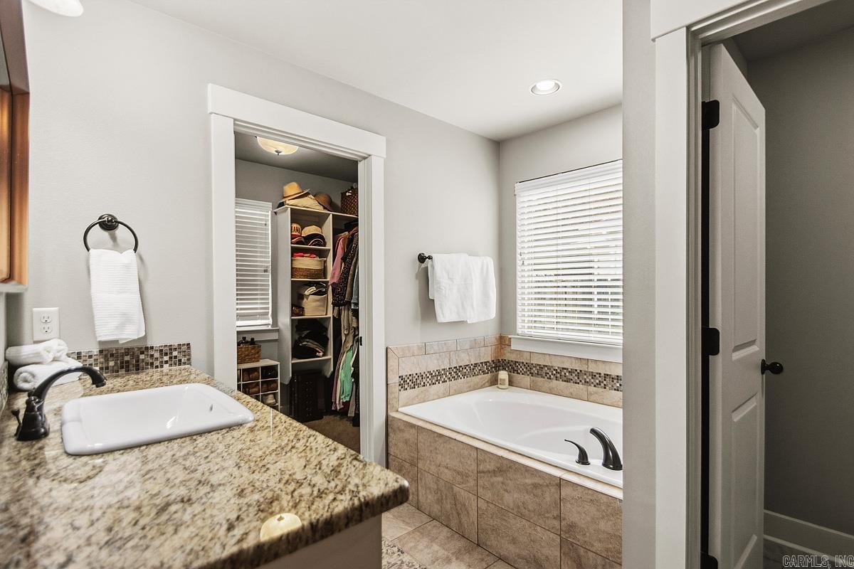 3160 Haley  Benton, AR