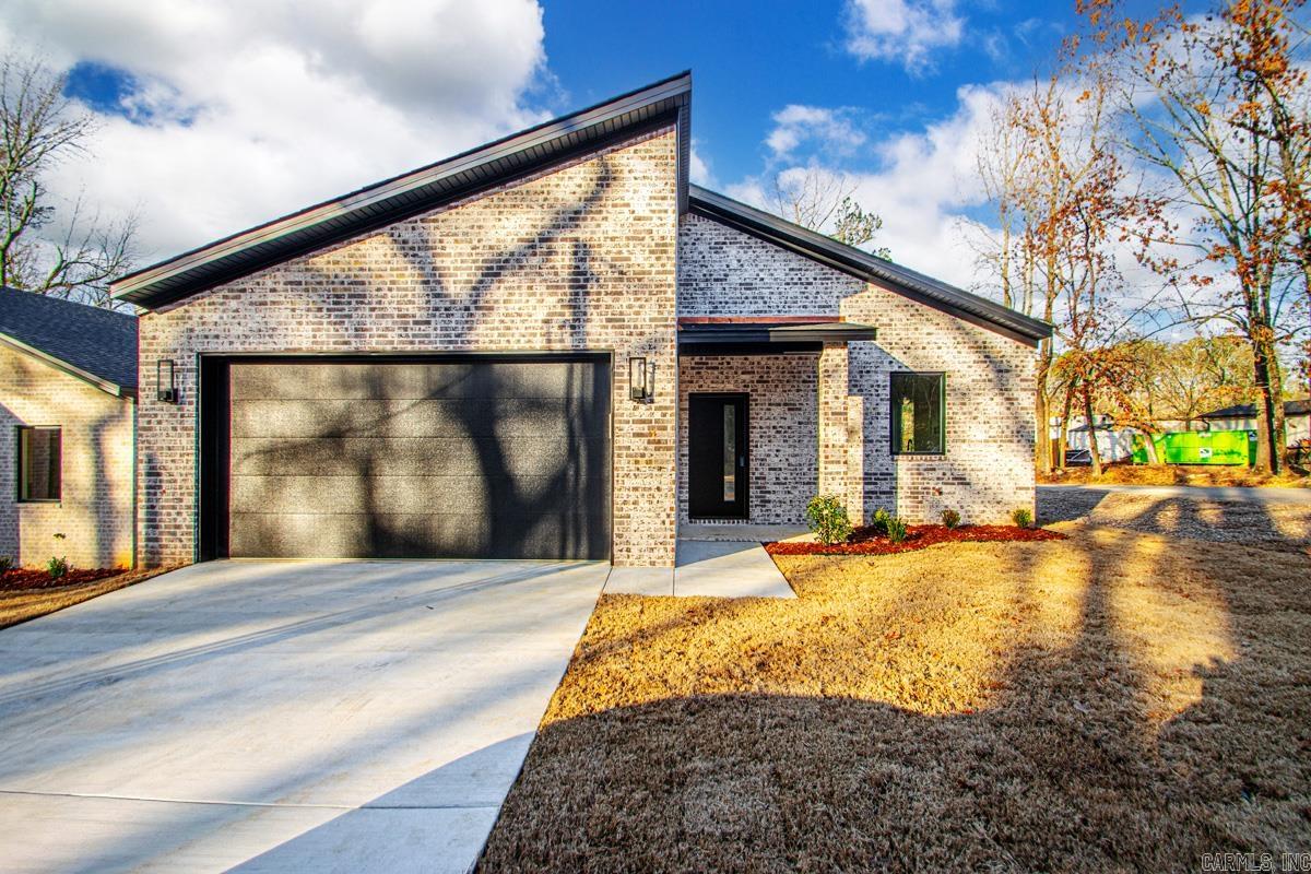 2100 Junior Deputy  Little Rock, AR