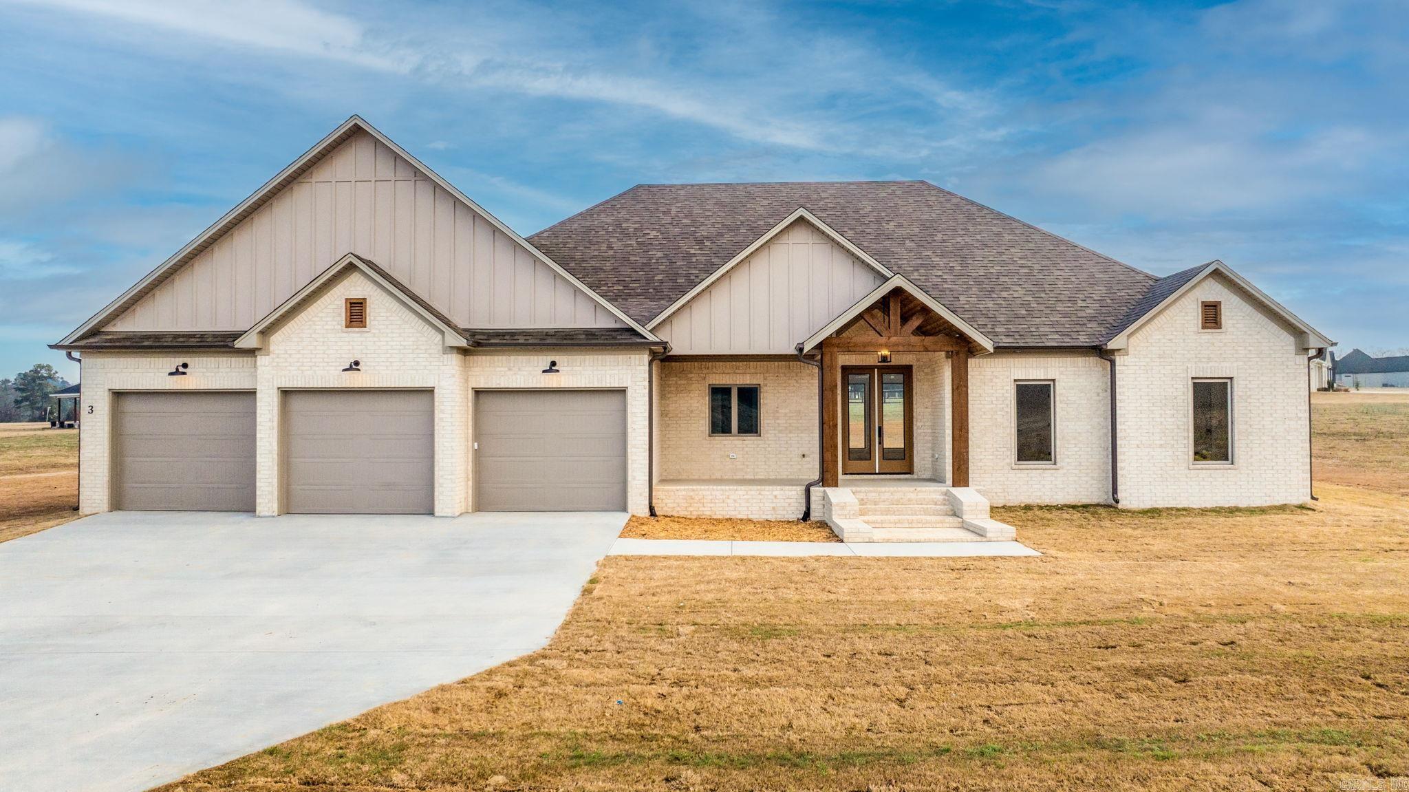 3 Republican Loop  Greenbrier, AR