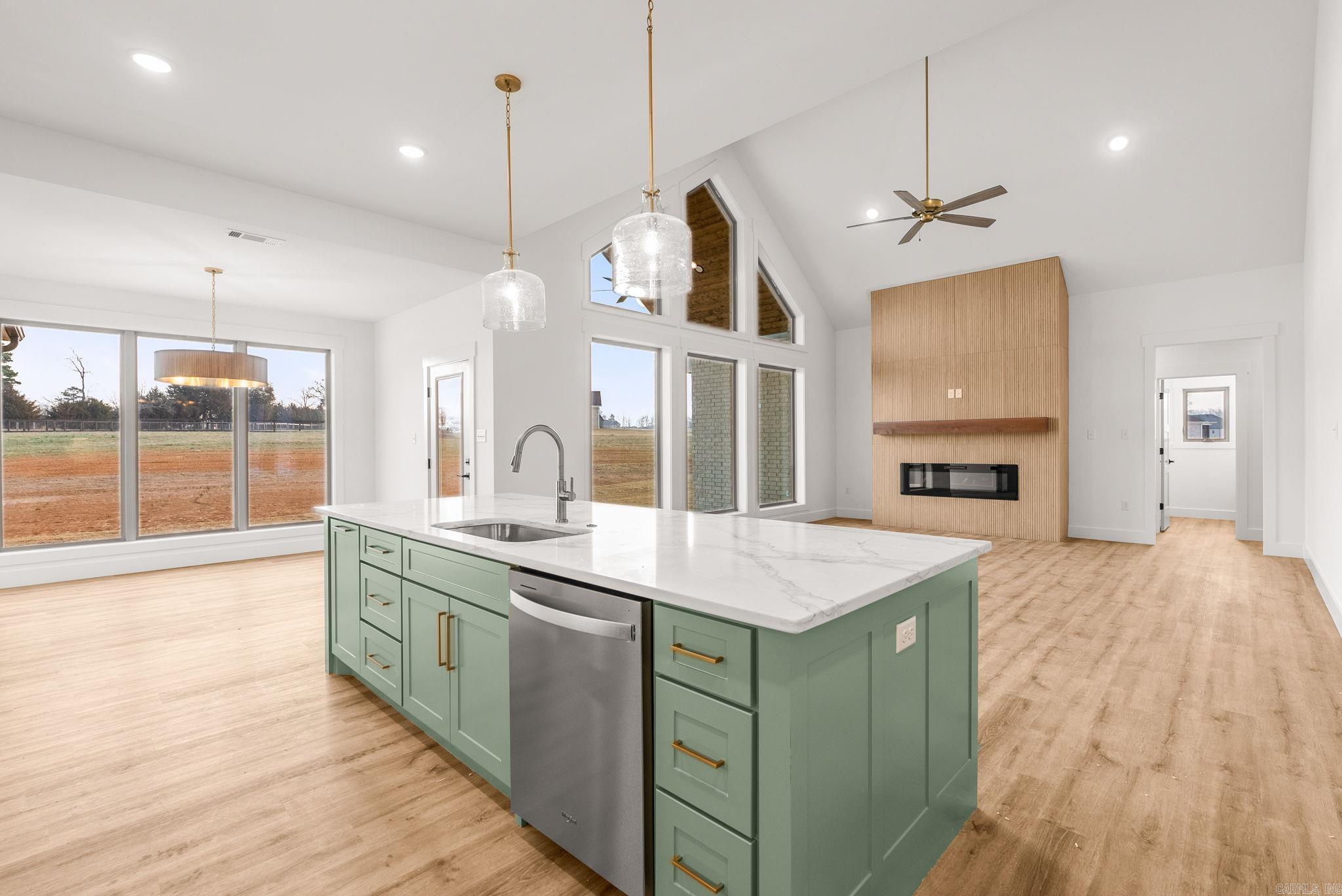 3 Republican Loop  Greenbrier, AR