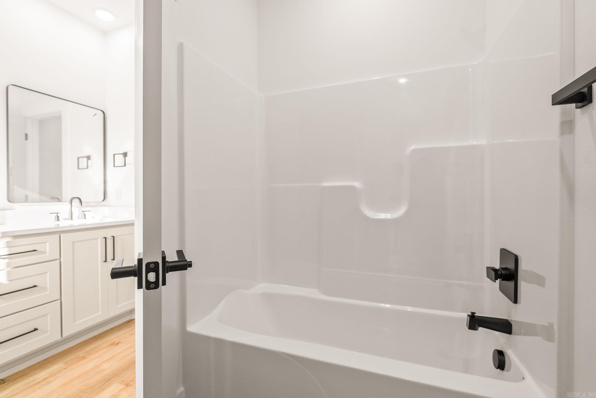 3 Republican Loop  Greenbrier, AR