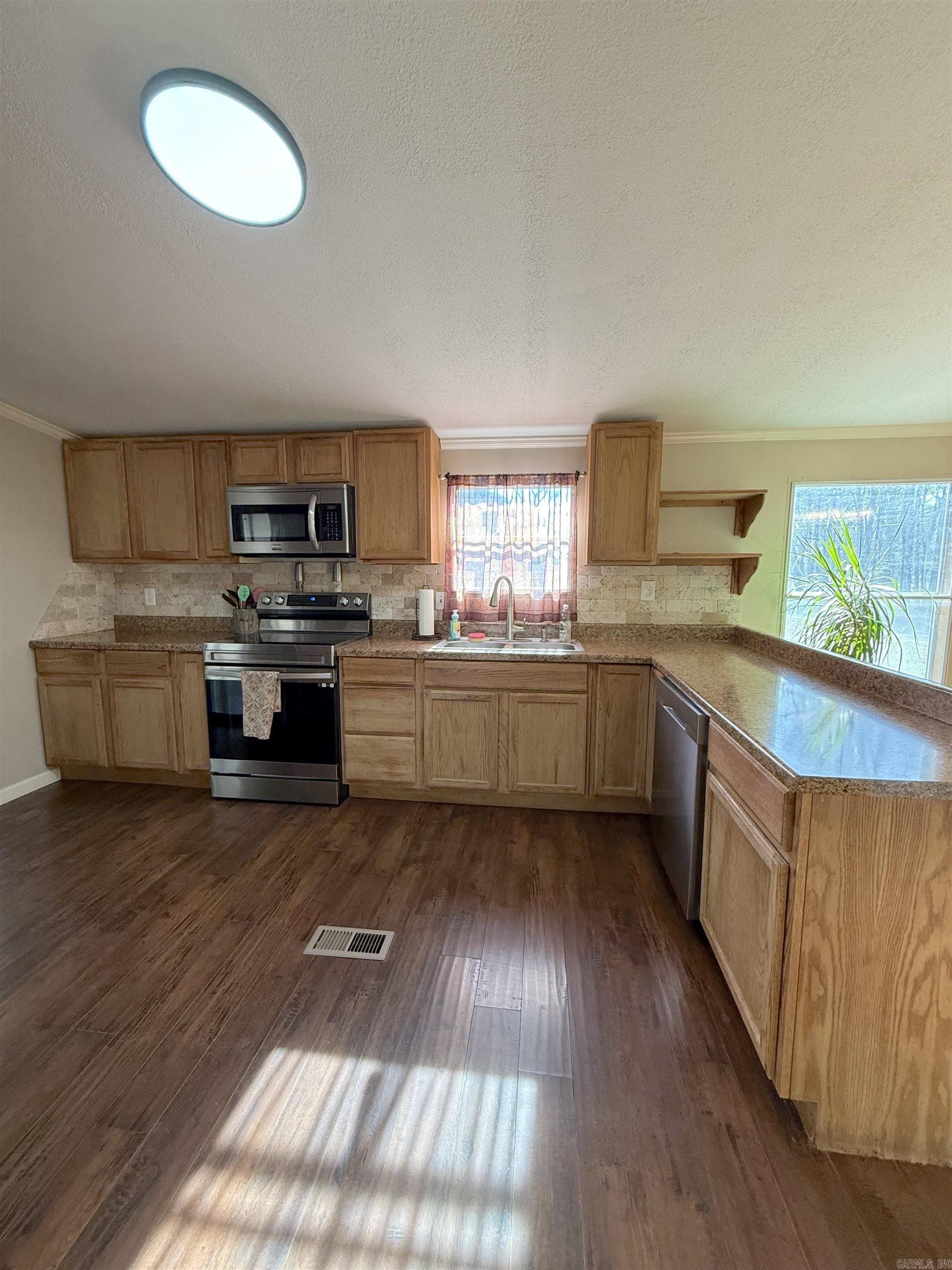 214 Shafer Trl  Austin, AR