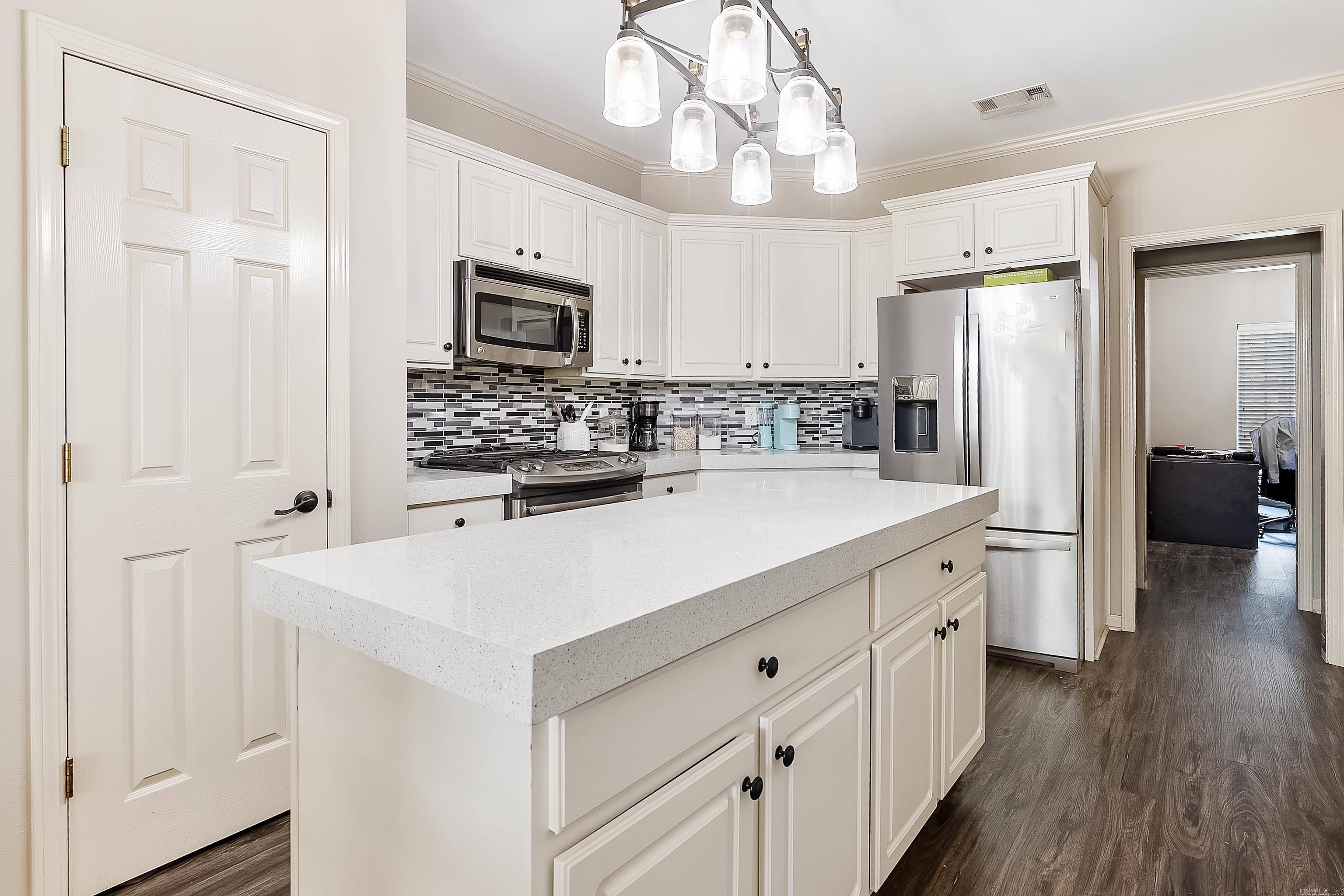 6520 W Caribbean  Benton, AR